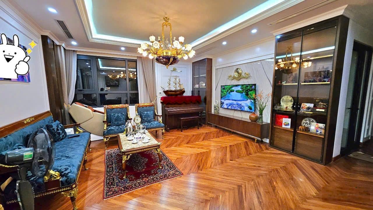 Chủ nhà gửi bán căn hộ VIP 108m2 3PN + 2WC full nội thất cao cấp tại 25 BRG Lê Văn Lương