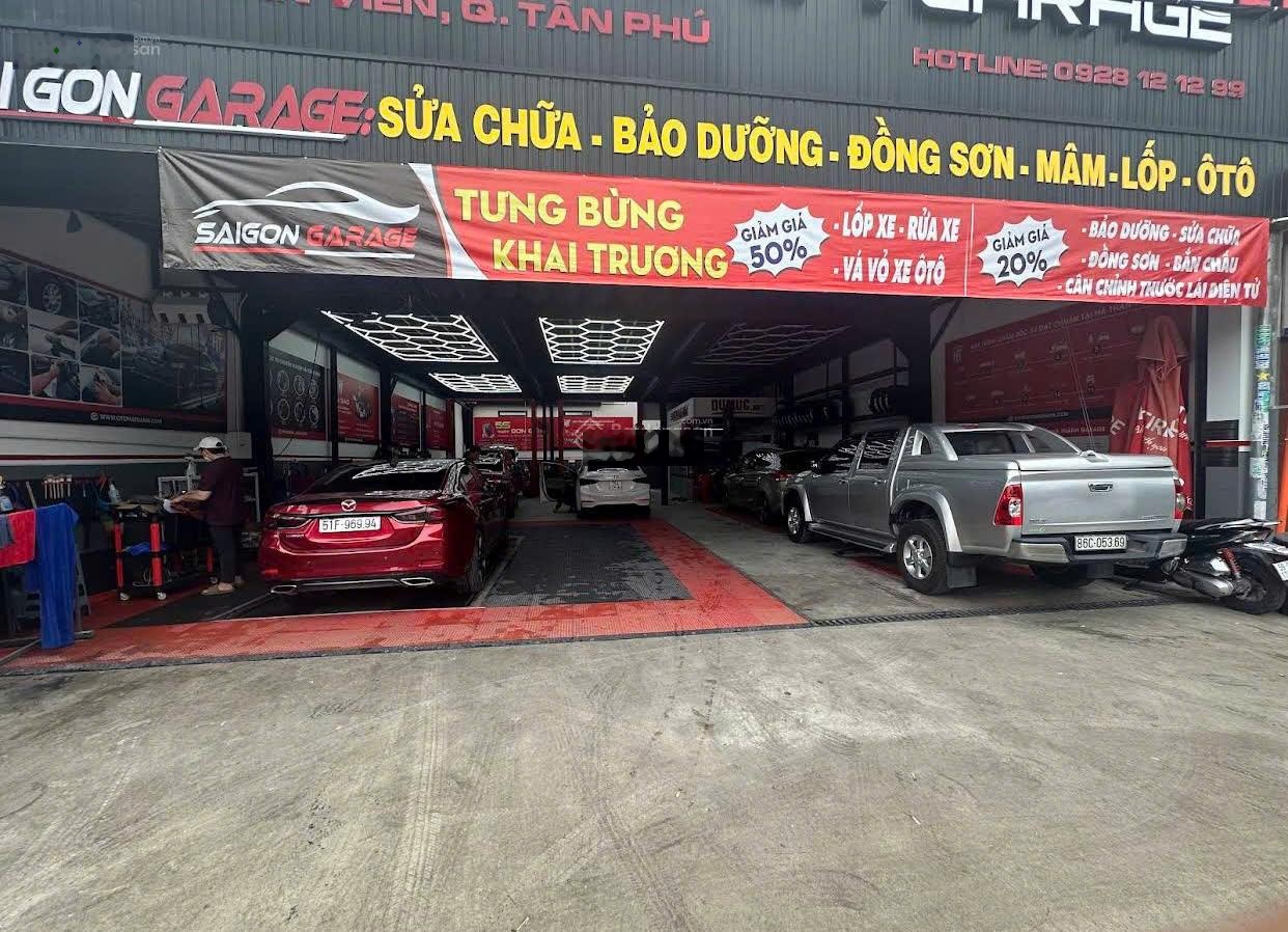 Bán nhà mặt tiền Trường Chinh, Tân Phú; 240m2 (12 x 20); Nhà C4- HĐT 50 Triệu; Giá bán: 35 tỷ