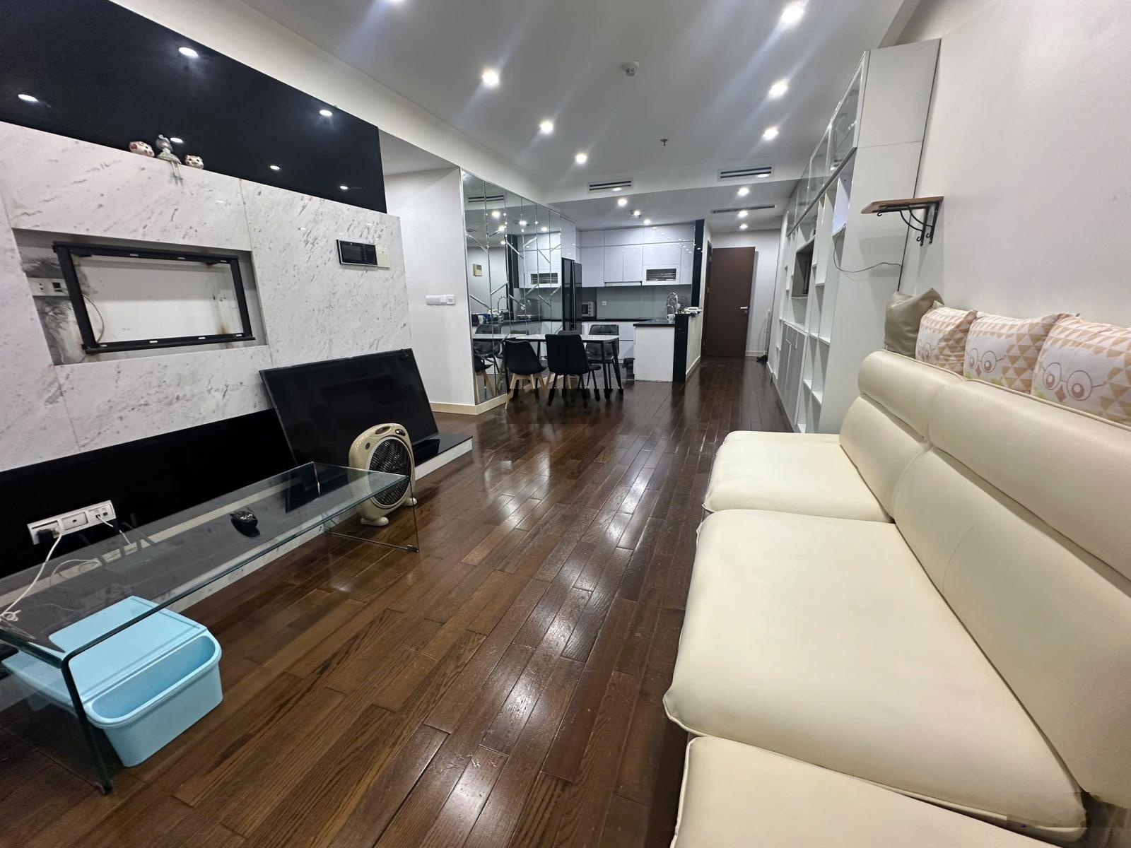 Cho thuê căn 130m (ở, làm văn phòng,LH),tòa LICOGI 13, 164 Khuất Duy Tiến,Thanh Xuân, giá 18 triệu.