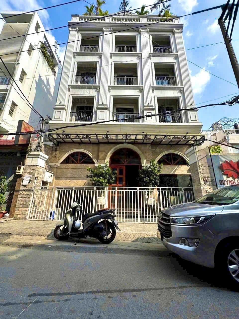 Chủ cần bán toà nhà căn hộ dịch vụ mặt tiền đường sư vạn hạnh p12 quận 10.dt:10,5x20m2 giá 65 tỷ