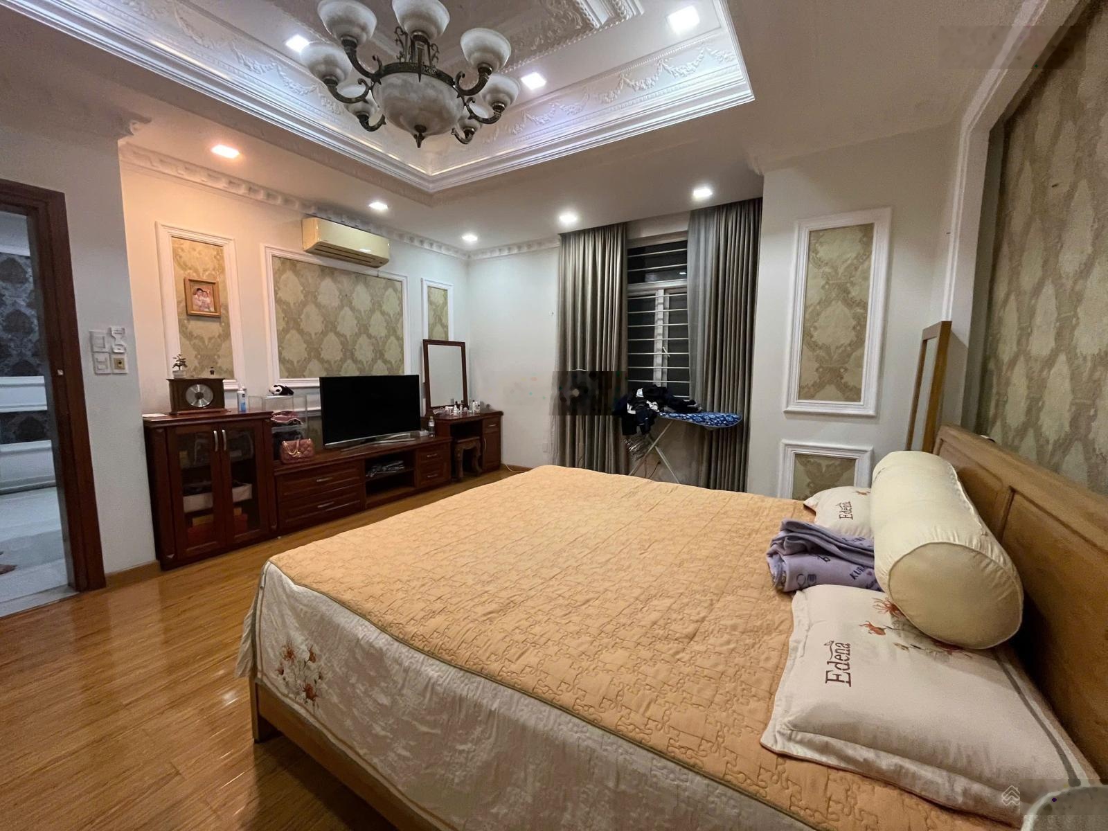 Bán Villa Trường Sa 154.8m² 4 tầng - 45 tỷ - biệt thự view sông bình thạnh