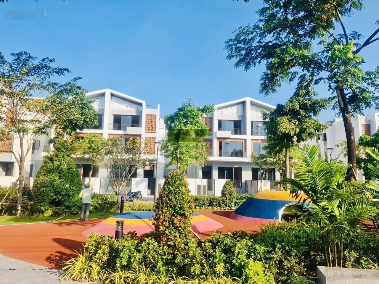 Cắt Bán Lỗ Căn Nhà Phố The Meadow Bình Chánh . Giá Rẻ Hơn 1 Tỷ So Với Chủ Đầu Tư Hiện Đang Bán