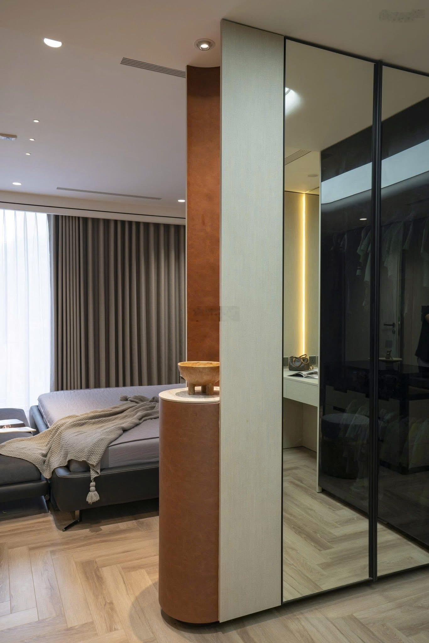 Siêu phẩm phố Đàm Quang Trung Long Biên 7 tầng thang máy gara 2 ô tô kinh doanh