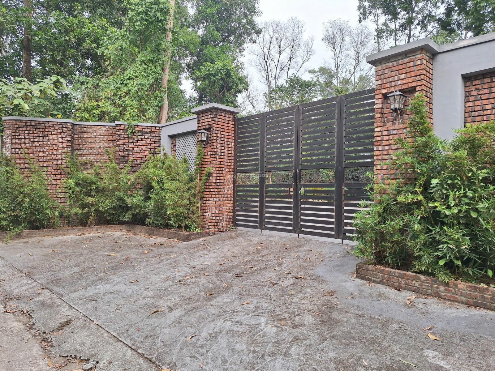 Đất bám hồ đẹp! giá rẻ! cách big c hà nội 35km, giá cực rẻ! 3200m2, có 200ont, mặt tiền 46m bám hồ