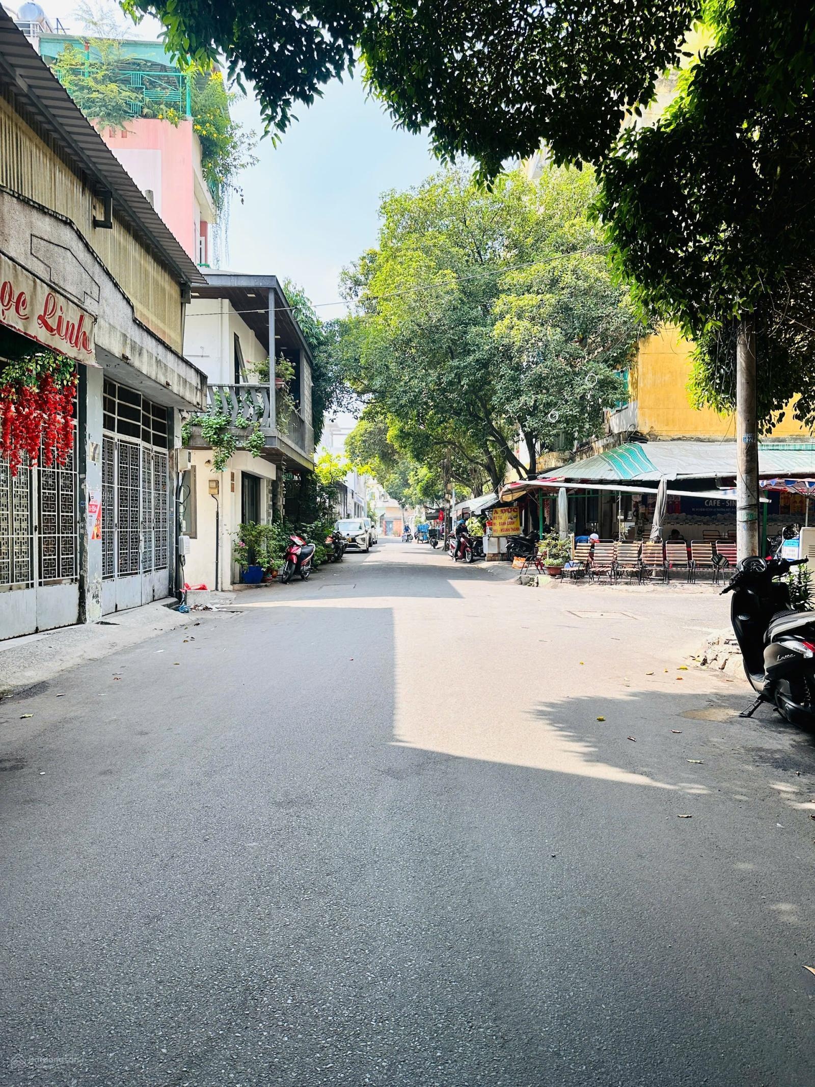 Bán nhà mặt tiền Lý Thường Kiệt Q11, 100m² ngang 7m, đường lớn 8m, phù hợp showroom, giá 21 tỷ.