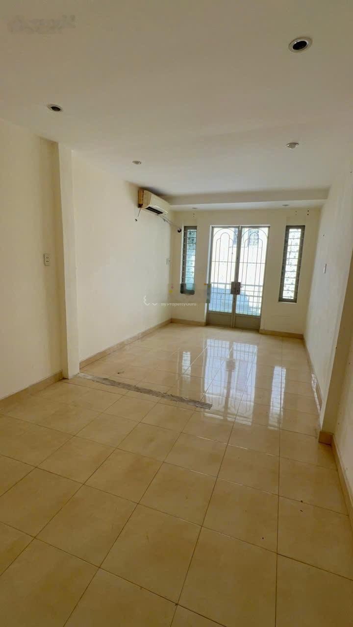 Nhà trung tâm Quận 3 - Võ Văn Tần - hẻm thẳng 3m - 3 tầng - 31 m2 - chỉ hơn 7 tỷ