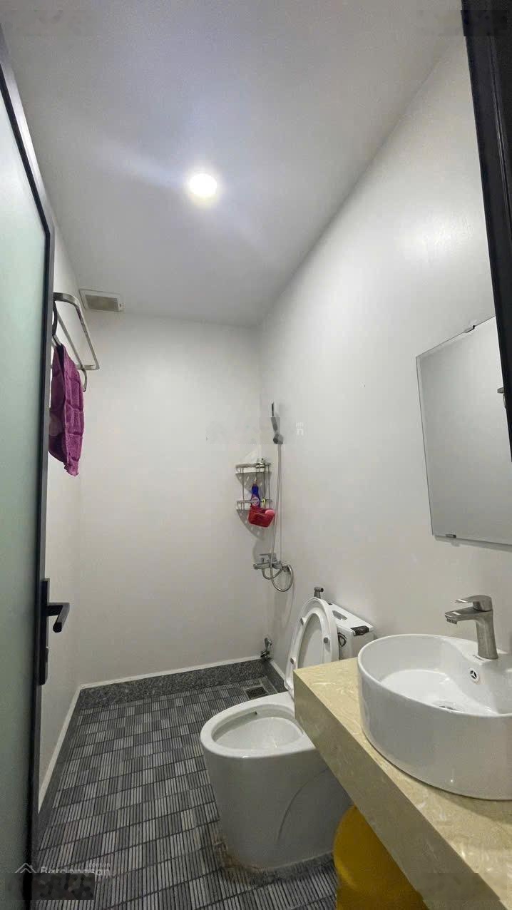 Bán nhà phố 4 tầng + 1 lửng mặt tiền Trường Sơn Vĩnh Trường gần biển 1km diện tích 91,3m2