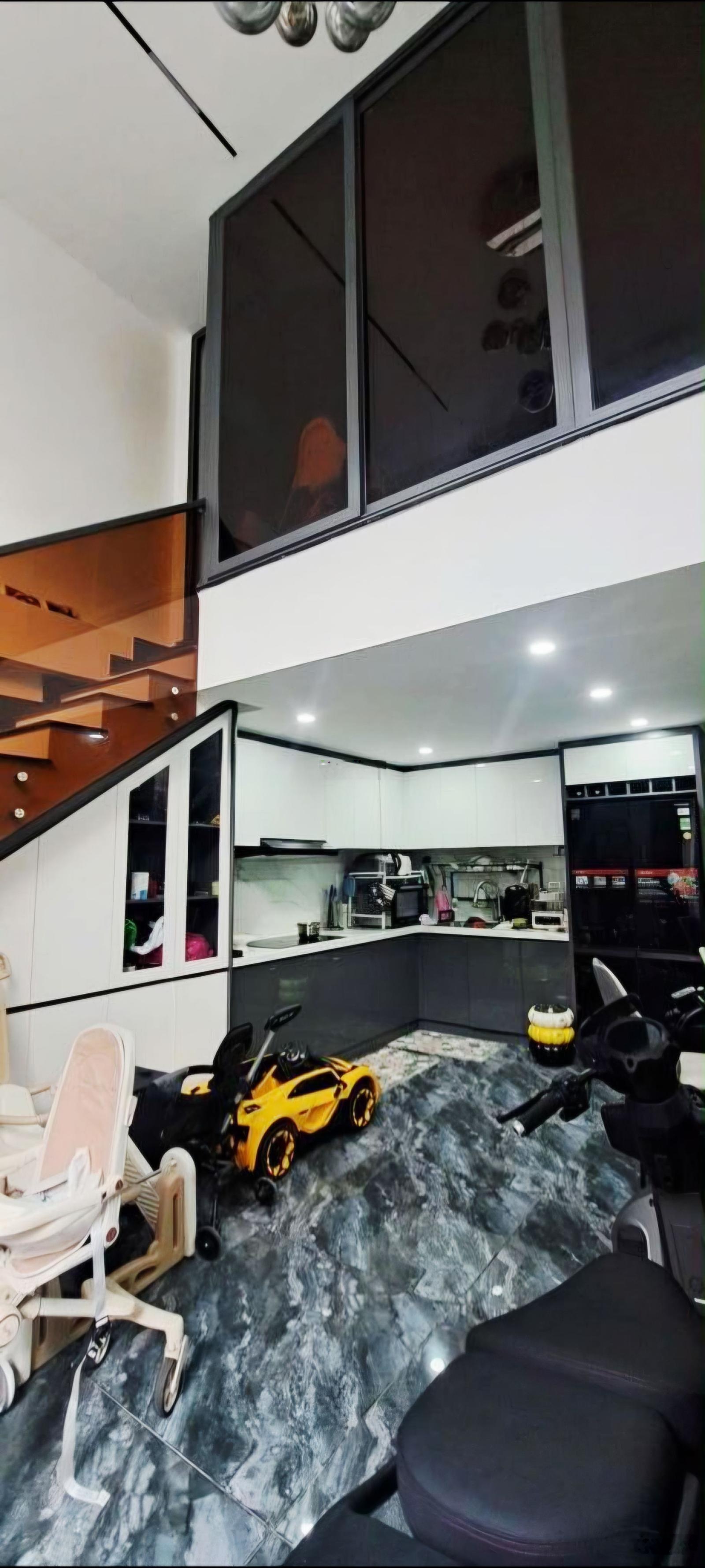 Nhà mới đẹp đón tết, thoại ngọc hầu, tân phú -6tầng mới đẹp, ngang 5m, hẻm xe hơi, gần mặt tiền