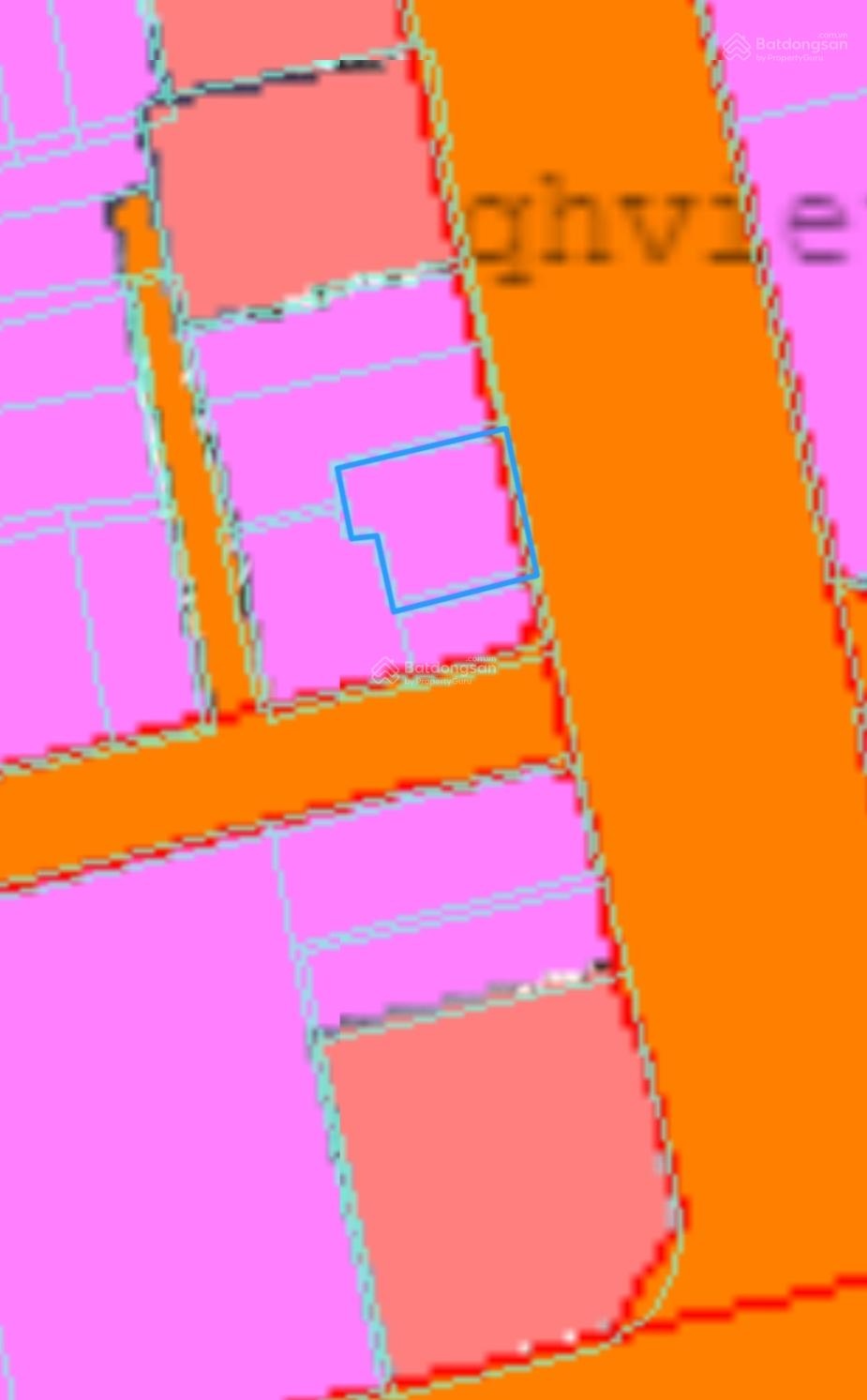 Khách sạn 12 tầng - mặt tiền Hùng Vương. Cách biển Trần Phú: 280m. Giá: 40 tỷ