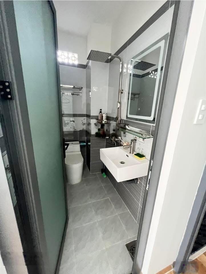 Căn nhà cho đại gia đình, 6pn, 6wc, xe hơi thông, tăng nhơn phú b, quận 9 -chỉ hơn 7t