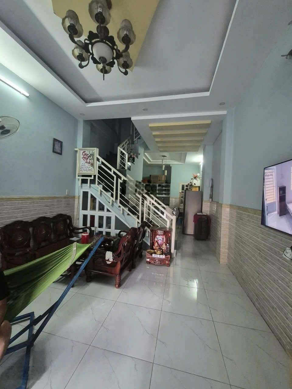 Phước long a gần ga metro hẻm ô tô 52m2 2 tầng, 2pn - 5.1 tỷ - lh: 0777333979