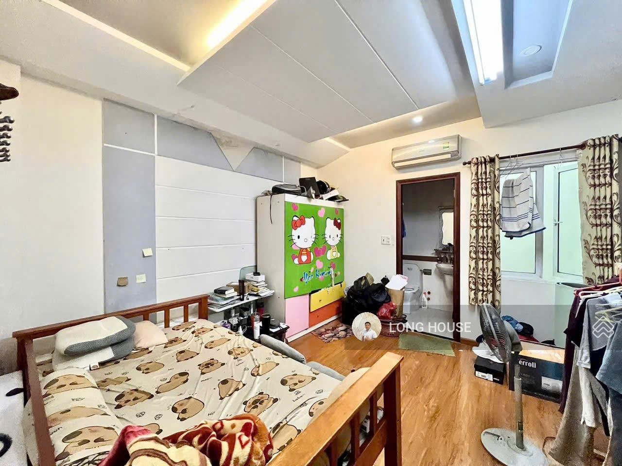 "nhà 4 tầng, 52m2, sổ vuông a4, hẻm oto- đủ công năng cho một đại gia đình.