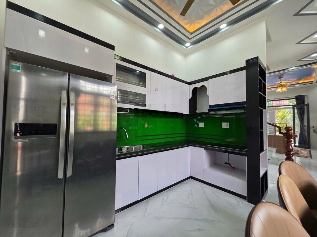 Bán nhà căn góc 2 mặt tiền 4,5m x 15m _khu the sun _ đào tôn nguyên _ xã nhà bè _ giá 6tỷ2