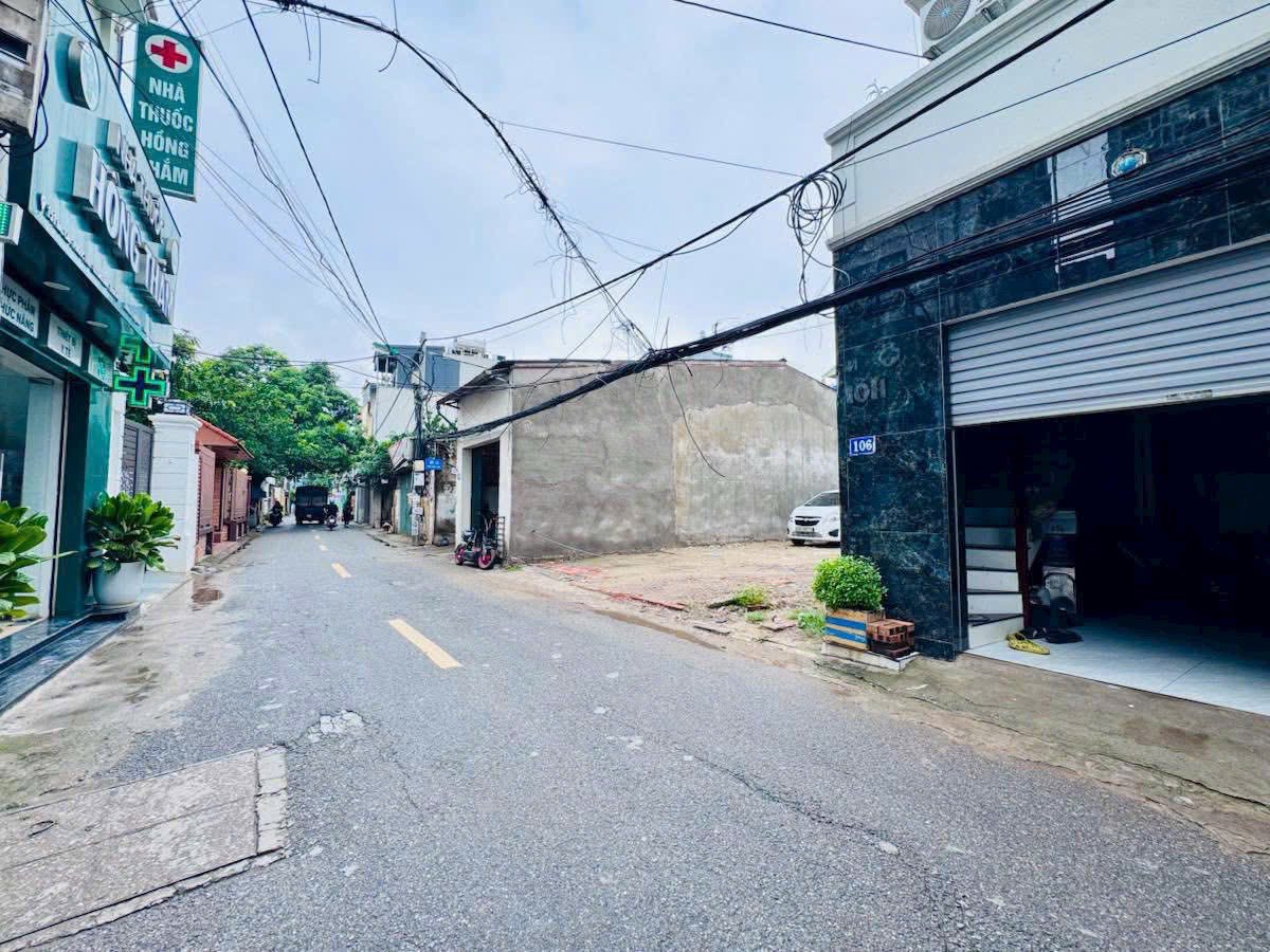 Bán đất mặt phố Bắc Cầu, diện tích 58m2, phố kinh doanh 2 chiều