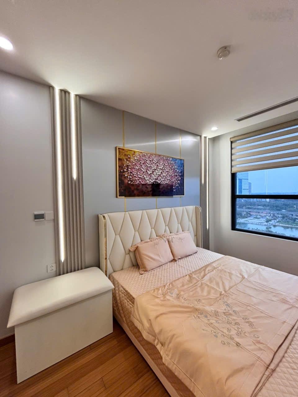 Hàng hiếm! Giá cực rẻ! Chính chủ cần bán nhanh căn 70m2, 3PN tòa Ecohome giá 5,4 tỷ. LH 0968989239