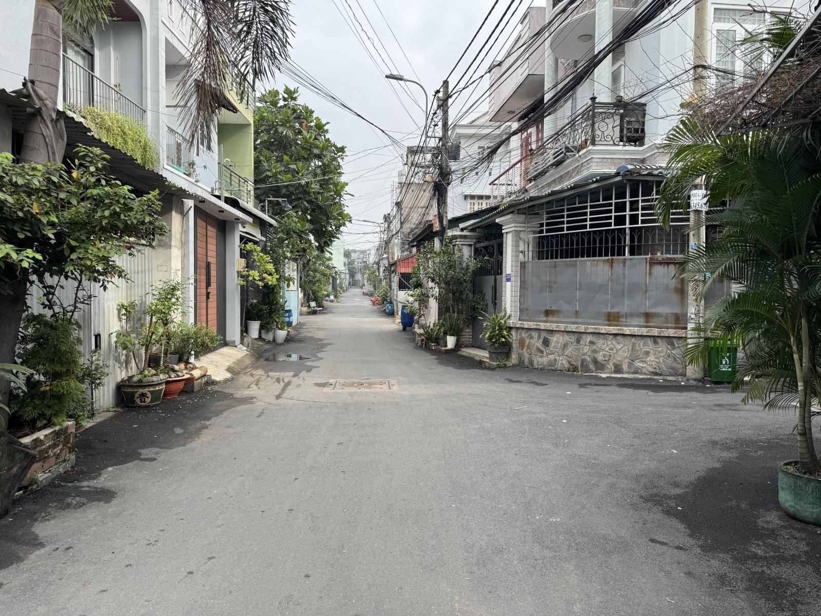 Bán nhà 4 tầng hẻm xe hơi - ngay Lã Xuân Oai, Tăng Nhơn Phú - giá 6,5 tỷ