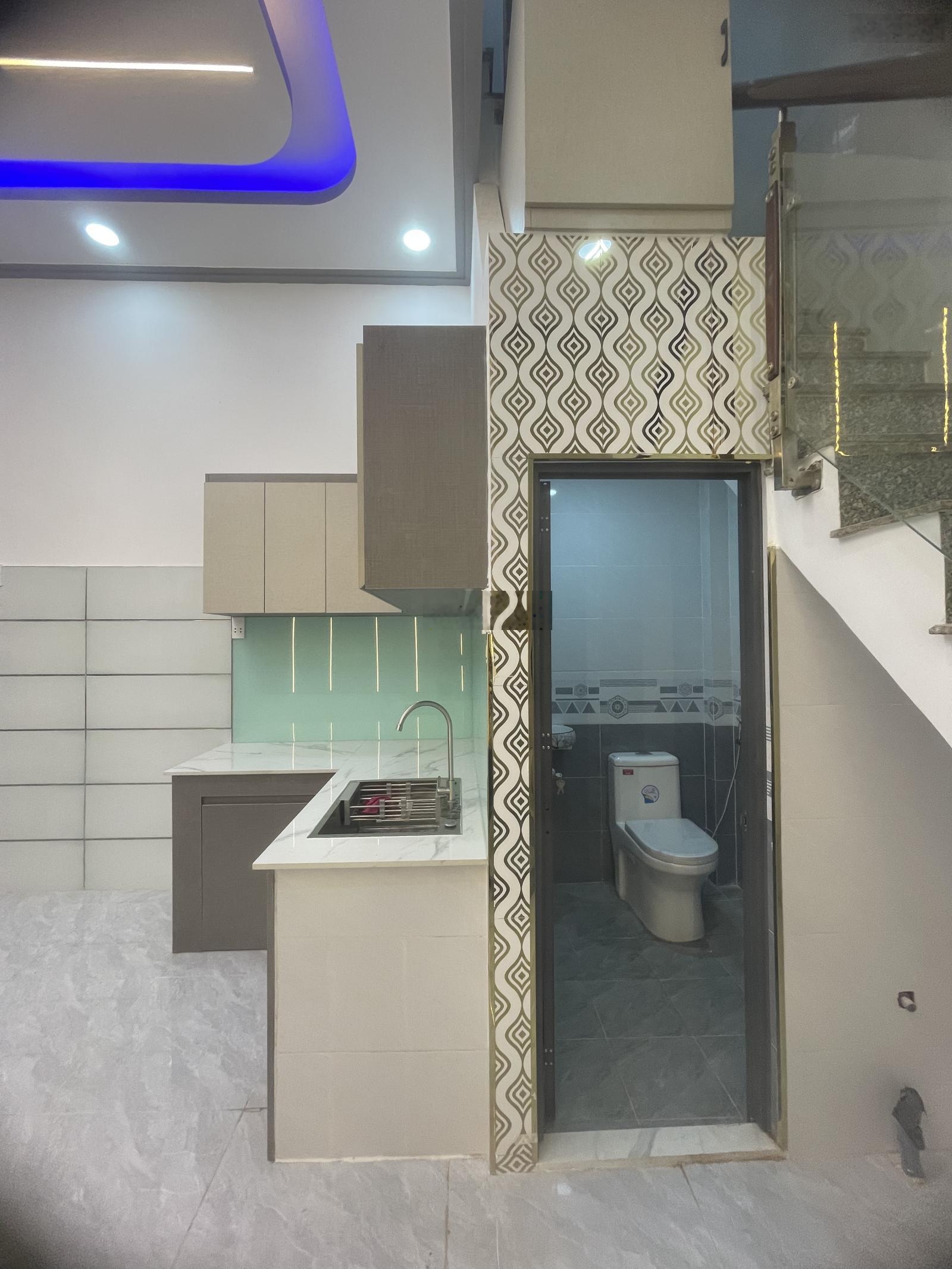 Nhà mới đẹp ngay Tỉnh Lộ 10 - An Dương Vương - Giáp Q6 - 2 tầng - DTSD: 44m2, vào ở ngay