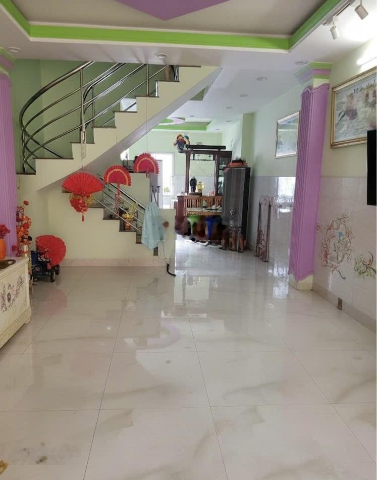 Bán nhà mặt tiền gần Aeon Bình Tân (4x12m) 4 tầng, ô tô đỗ cửa, giá 4.3 tỷ