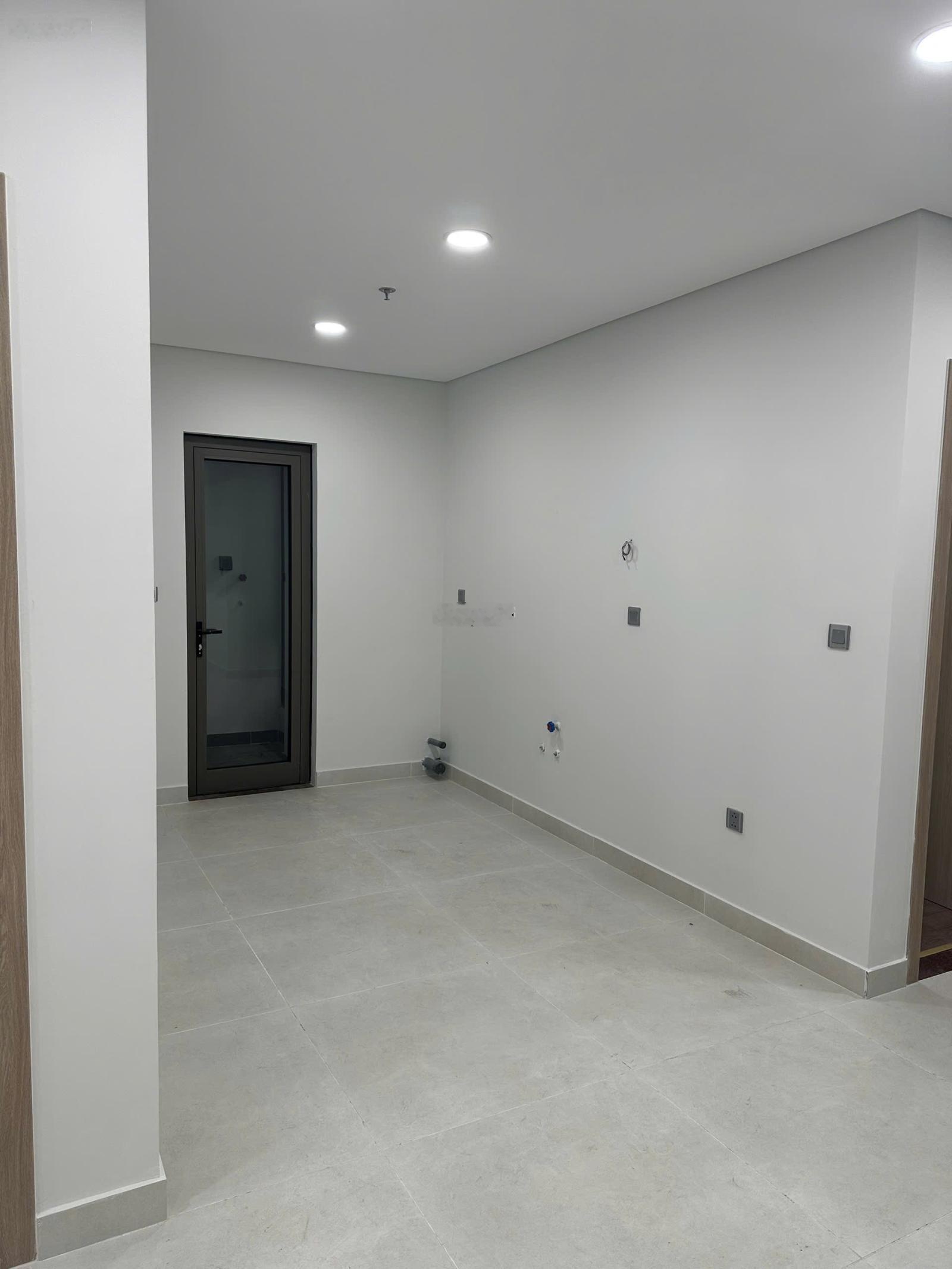 Bán căn hộ 2pn 2vs diện tích 77m view Hồ, ban công Đông Nam giá 6,9ty