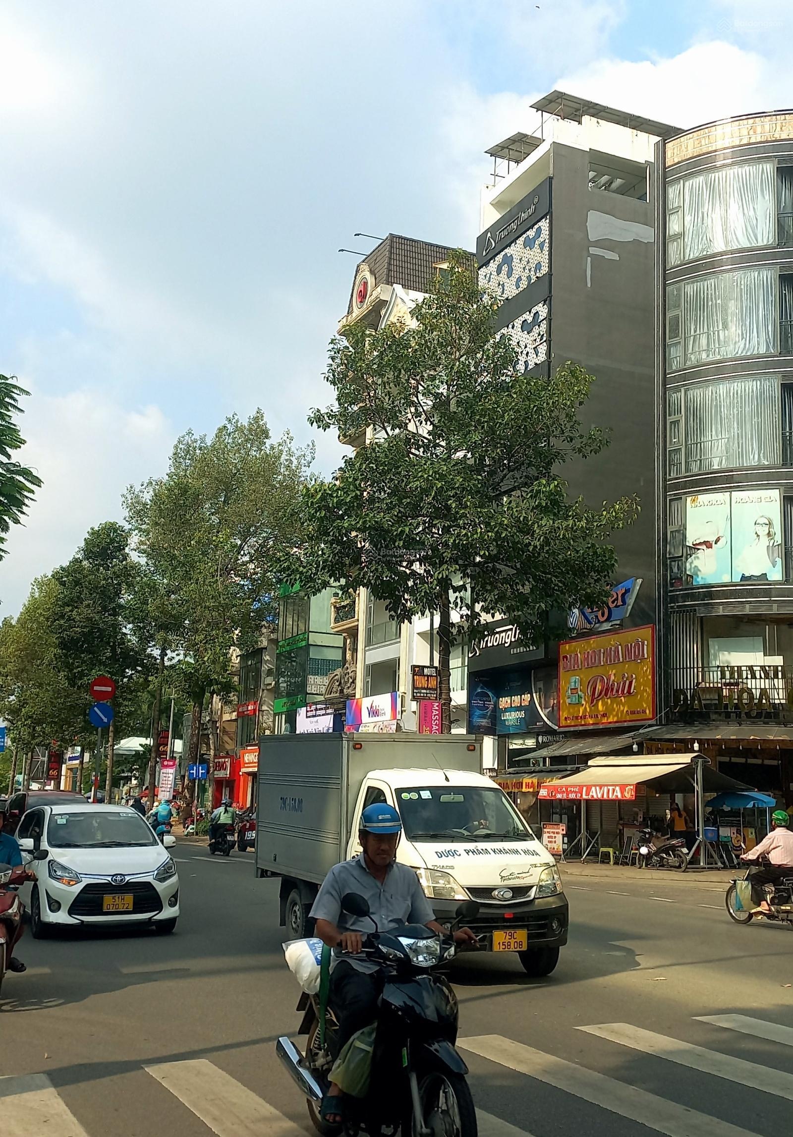 Bán nhà Mặt tiền đường Lê Văn Sỹ, Tân Bình, DT 5mx25m, 5 tầng, giá chỉ 29.99 tỷ