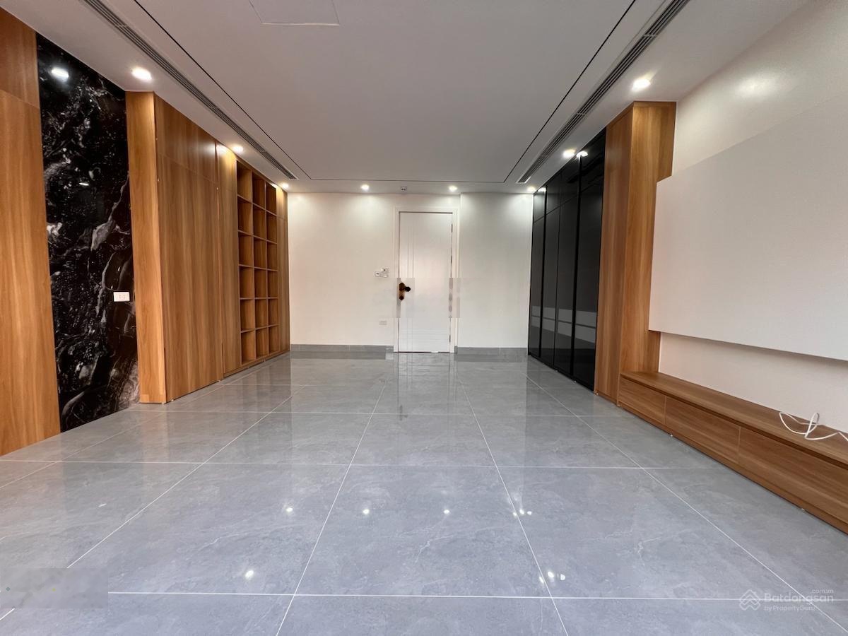 Bán nhà kim đồng, hoàng mai; ô tô tránh, vỉa hè; 60m2; mt 4.8m; 29.8 tỷ