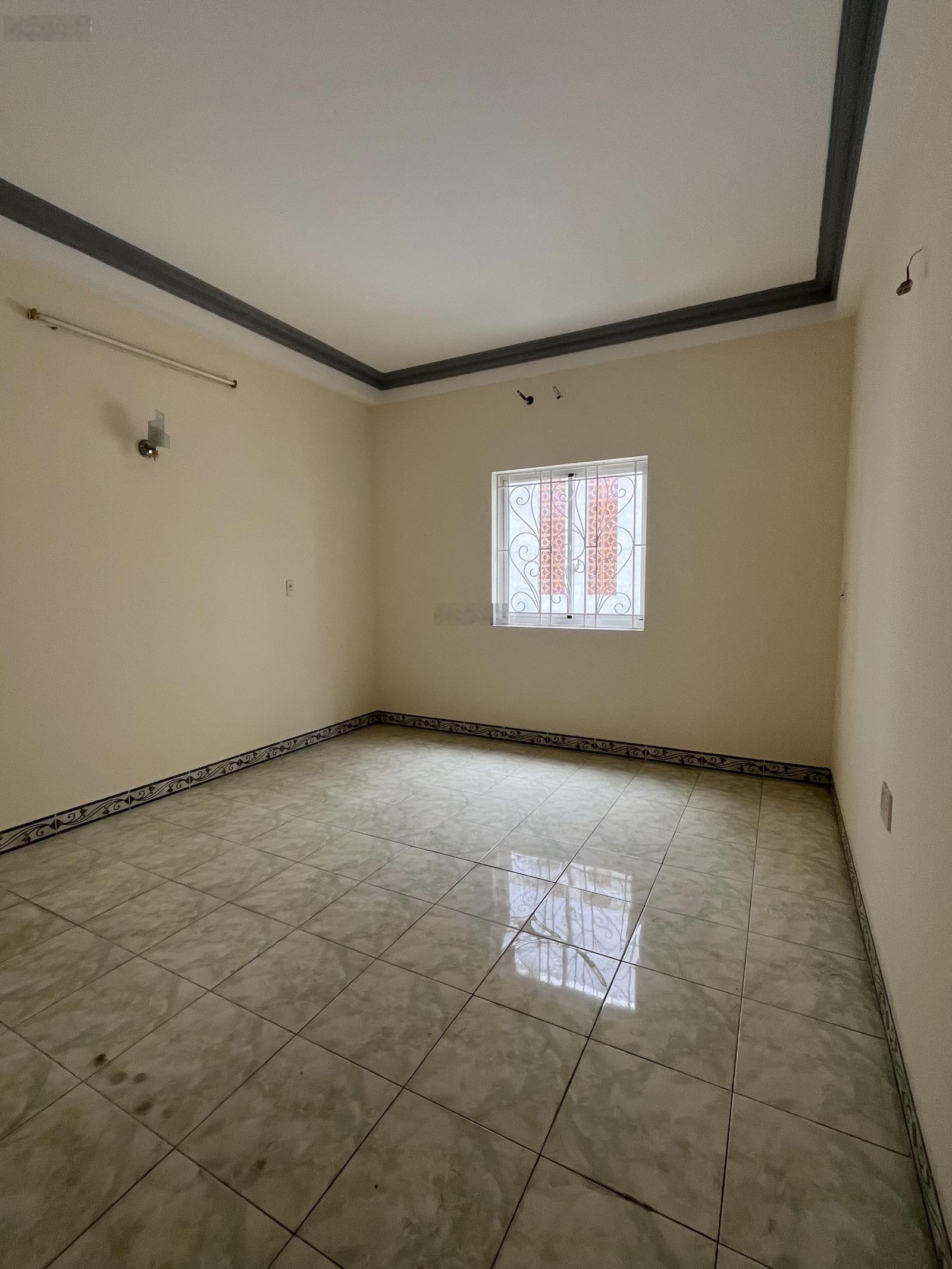 Cần Bán Nhà Khu Nội Bộ Tô Hiệu