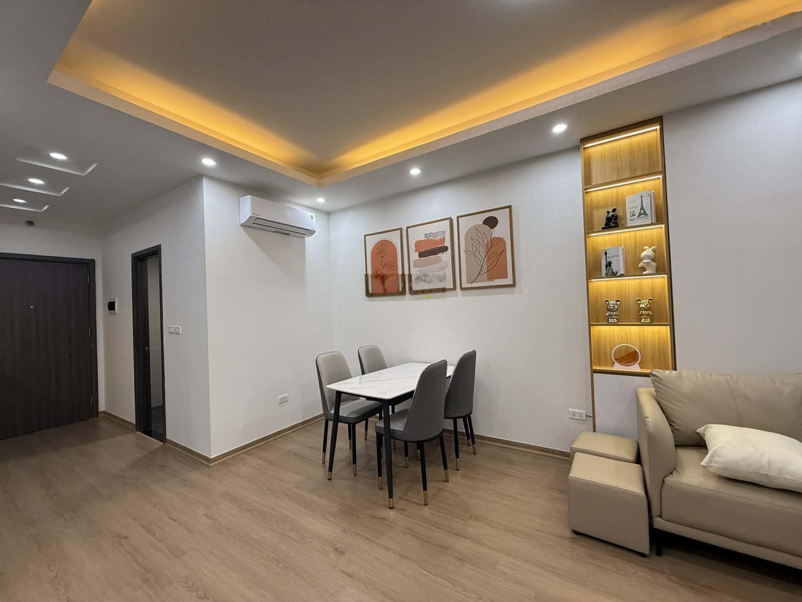 Tôi cần bán gấp căn hộ hoa hậu trước tết 62m xuân mai complex giá lỗ, lh xem nhà : 0978906492