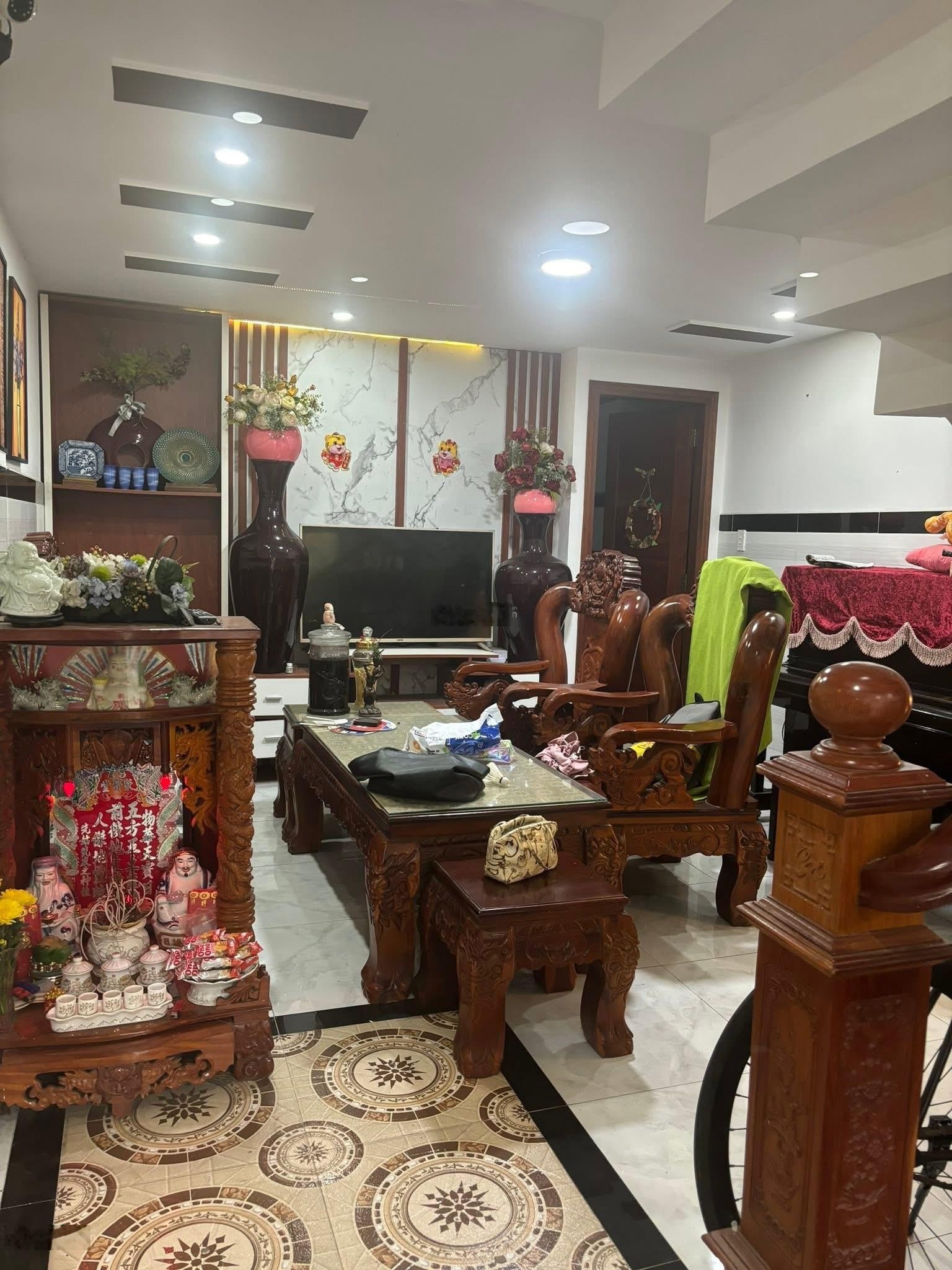 Lên 1 căn nhà ngay khu dân cư sầm uất , chỉ với [ 3 tỷ 150 ] sỡ hữu được căn siêu ViP !! + Sẵn HĐ