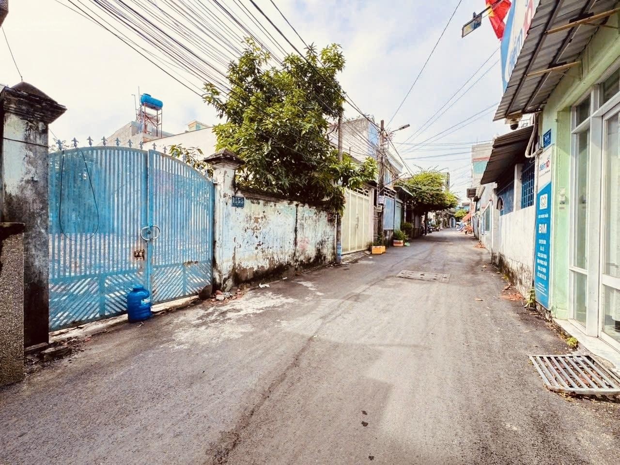 Bán 2 nền đất 2MT trước sau HXH đường 385 Lê Văn Việt DT: 74m2 (7x11) và DT: 80m2 (7x13) có bán lẻ