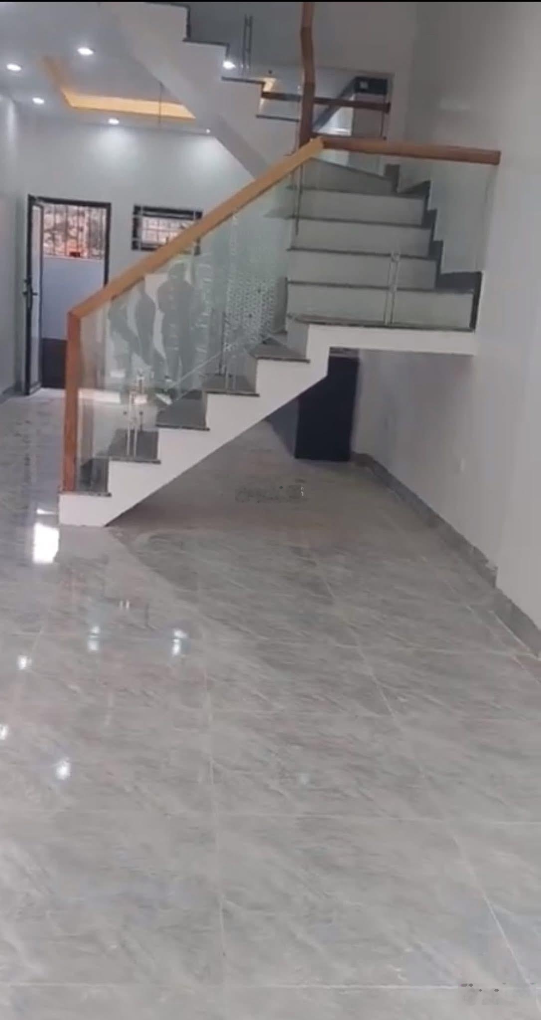 Chính chủ bán nhà riêng mới tinh tại Quế Sơn diện tích 42m