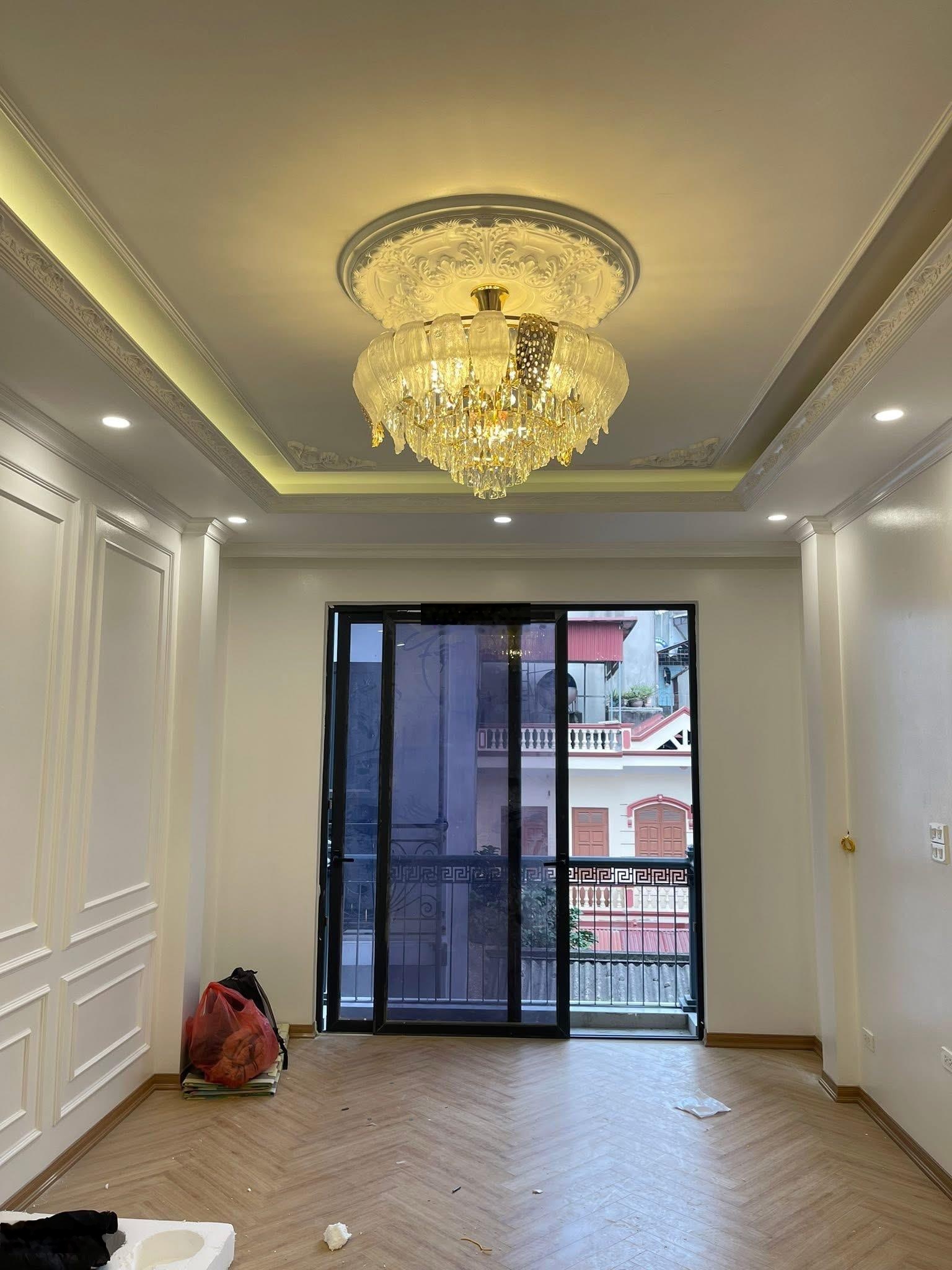 Bán nhà mặt phố Đại La,45m2, 7 tầng, mặt tiền 5m, Vỉa hè, Thang máy, Kinh doanh đỉnh!