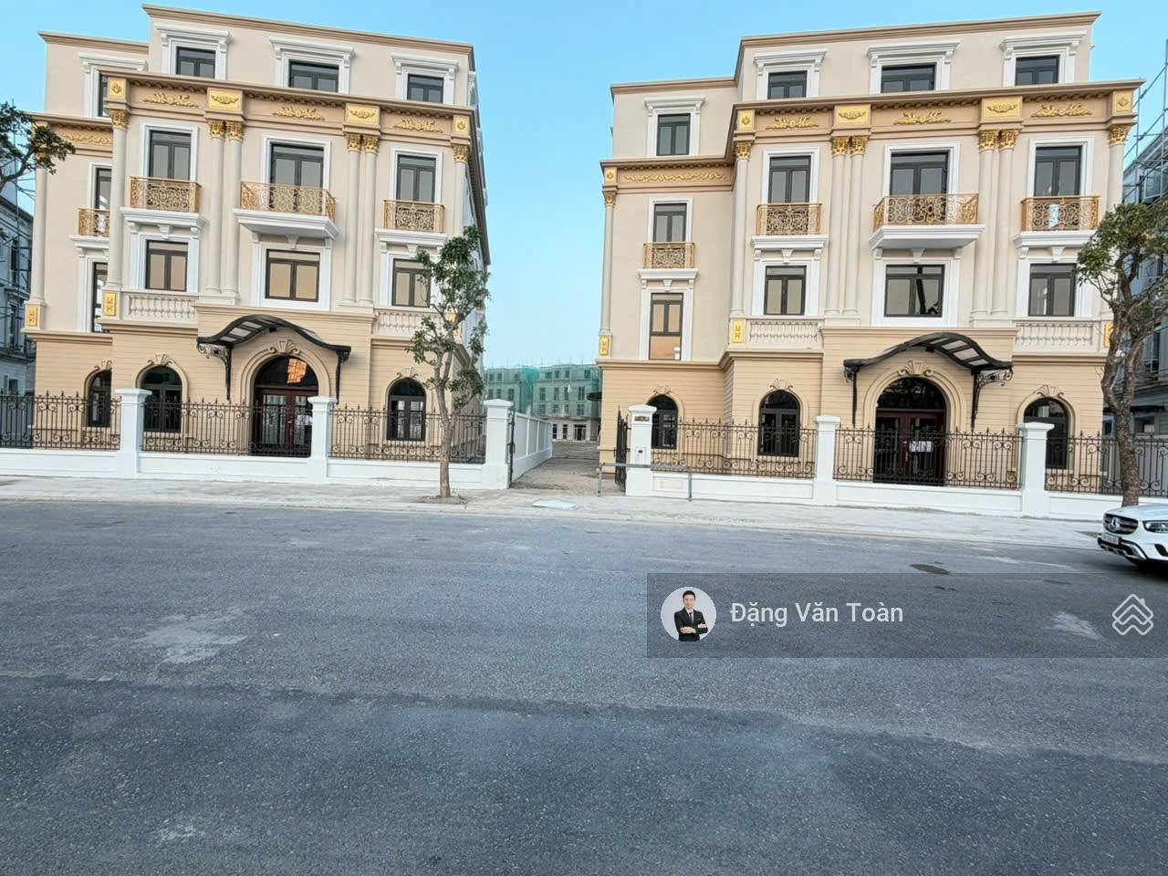 Độ quyền bán căn biệt thự Vũ Yên song lập Hoàng Gia diện tích 196,8m2 - mặt tiền 9m Biển sau nhà