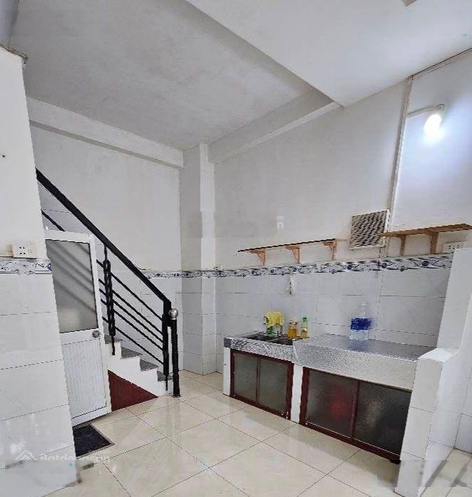 Vip: nhà mặt hẻm Kinh Dương Vương An lạc ngang 4 dài 8 2 tầng giá chỉ hơn 3 tỷ