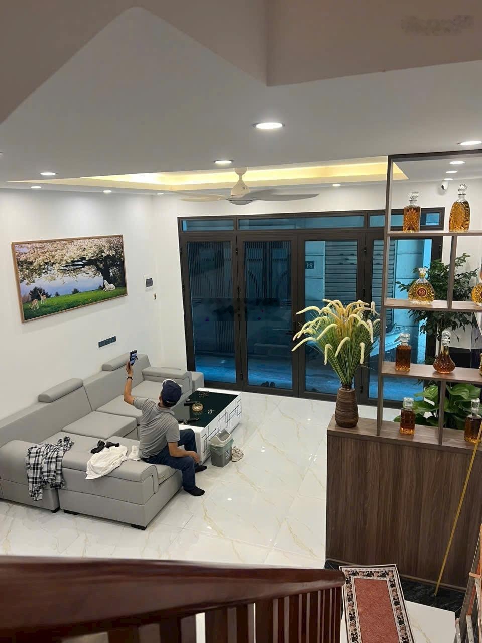 Nhà Đẹp 5 Tầng Có Thang Máy, 47m² - Phố Dương Văn Bé, Sổ Đỏ Chính Chủ!