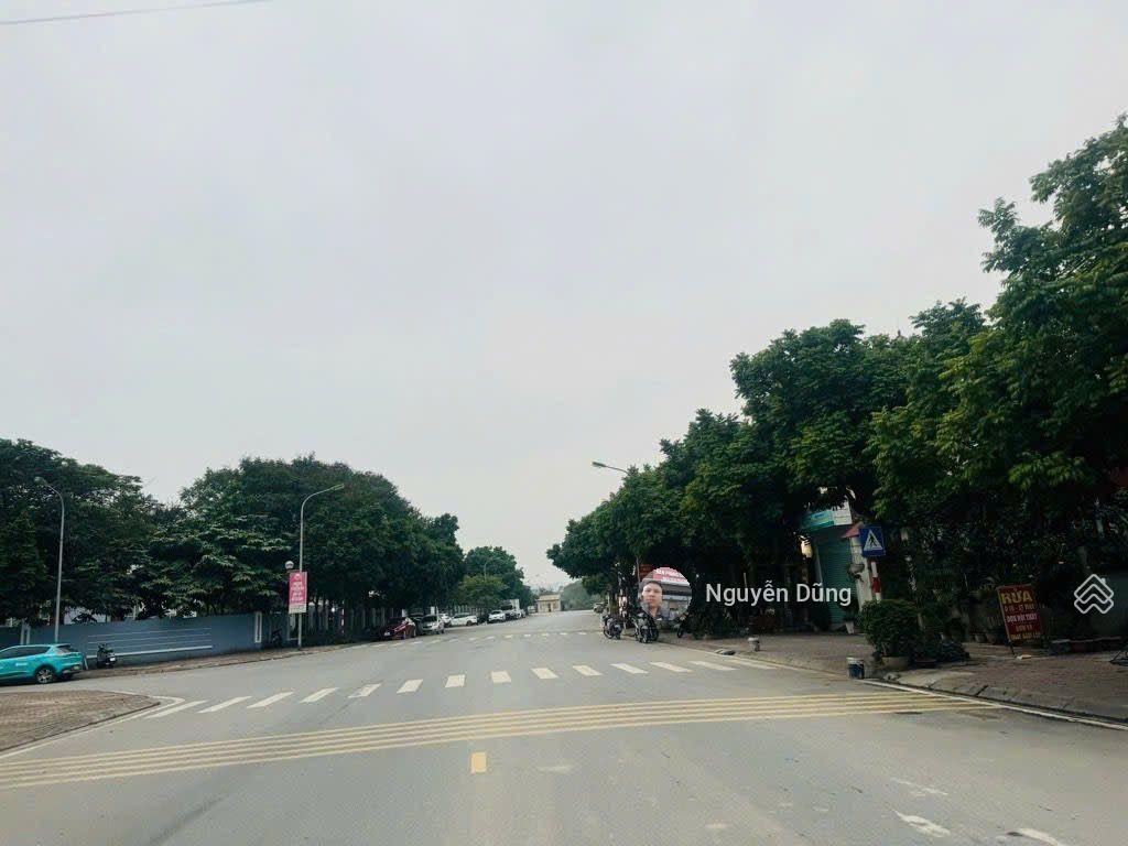 Siêu phẩm 5 tầng hàng xóm vinhomes full nội thất giá đầu tư