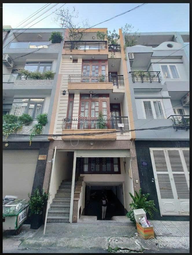 Bán nhà mặt tiền Hoa Lan - Phú Nhuận, ngang 4,5m KC: Hầm + 4 tầng chỉ nhỉnh 16 tỷ