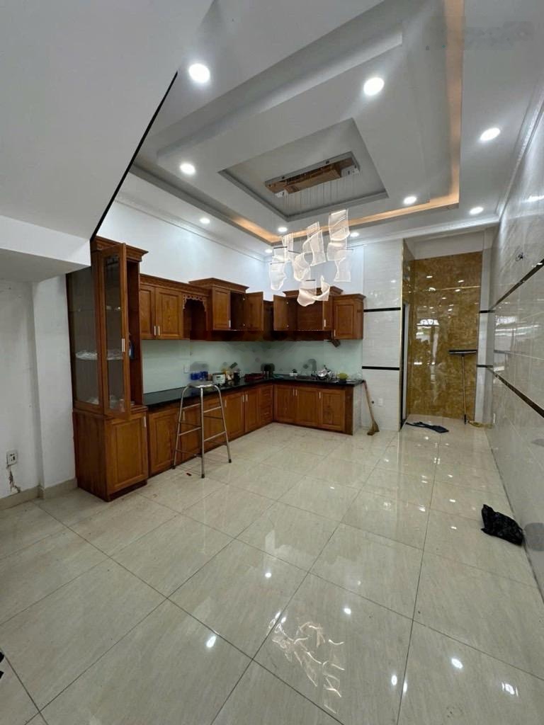 Giá : 5 tỷ 600 ( tl ) nhà 4 tầng ( 4 x 14 ) hẻm nhựa 10m đường tây lân, p.tân tạo, bình tân