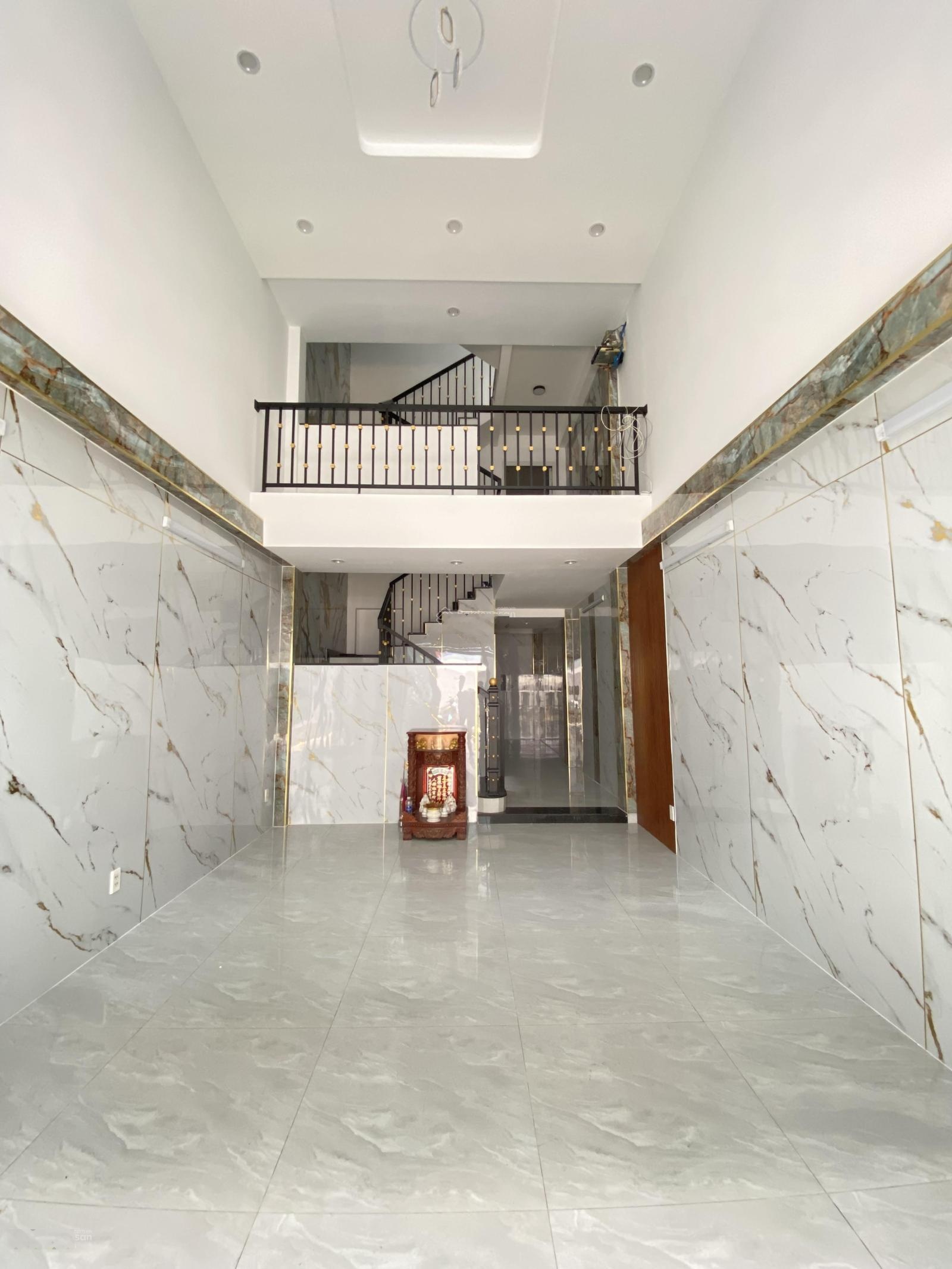 Nhà HXH ngay công viên Tạ Quang Bửu Q.8, dt 4,1x14,5m 5tầng giá 8.6tỷ.