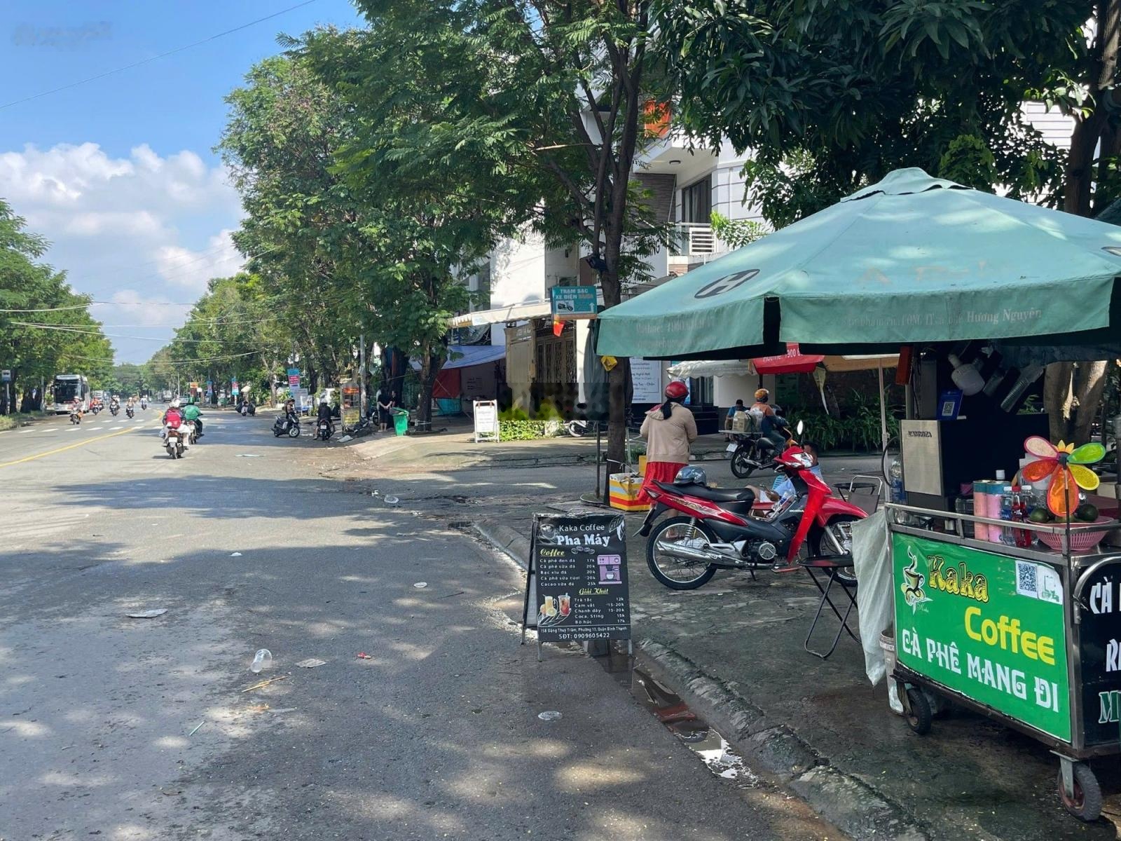 Bán đất tặng nhà cấp 4, đường 12m - Đặng Thuỳ Trâm, Bình Thạnh. DT 49m2. Giá 8,899 tỷ TL