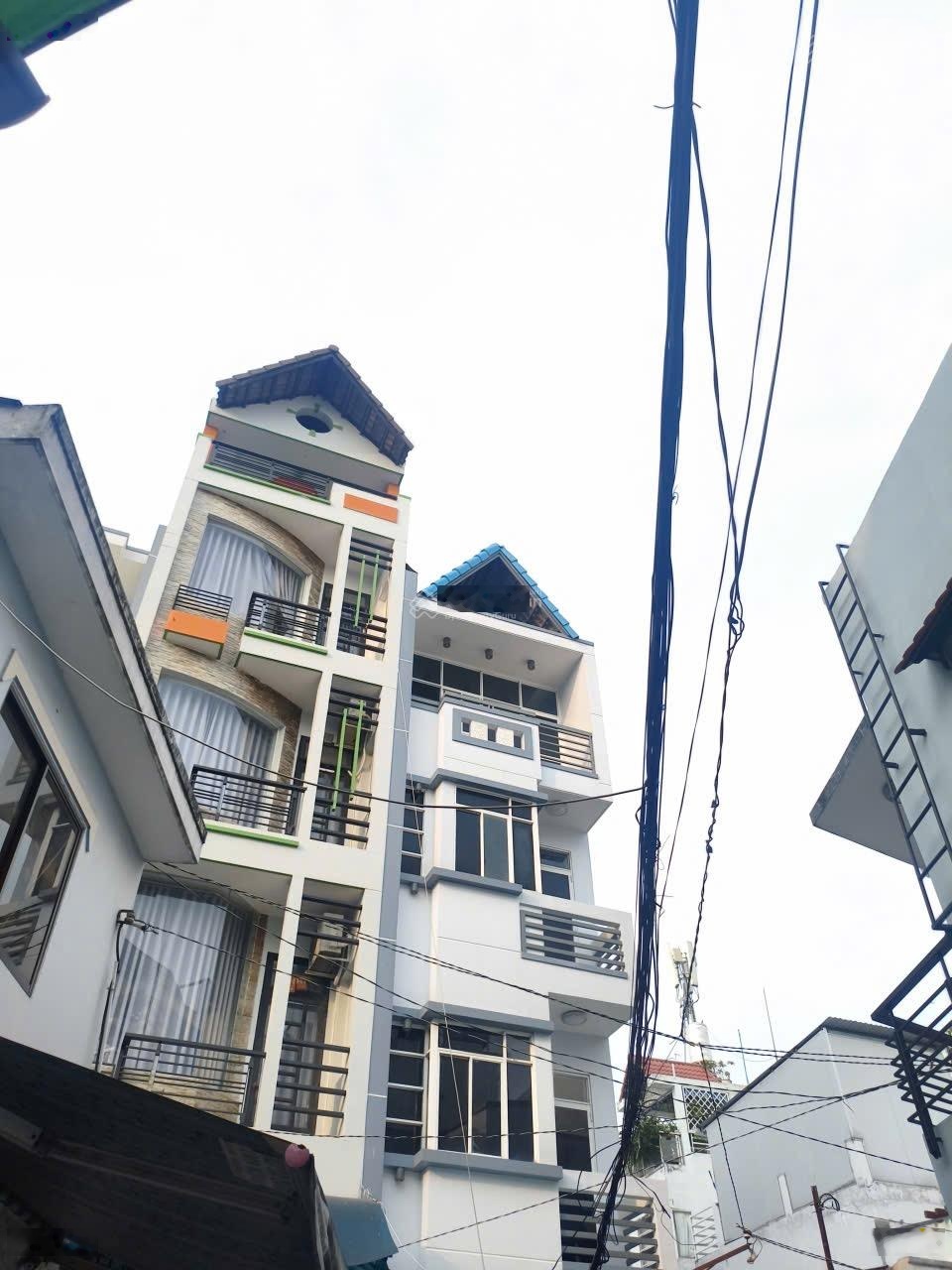 Nhà mới 3 tầng, Ba Đình, Quận 8, 35m2, chỉ nhỉnh 4 tỷ TL