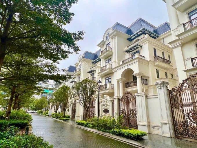 Bán nhà biệt thự tại Roman Plaza 196 m2, Lô Góc 4 tầng thiết kế 8PN, 245 tr/m2 tháng 11/2025