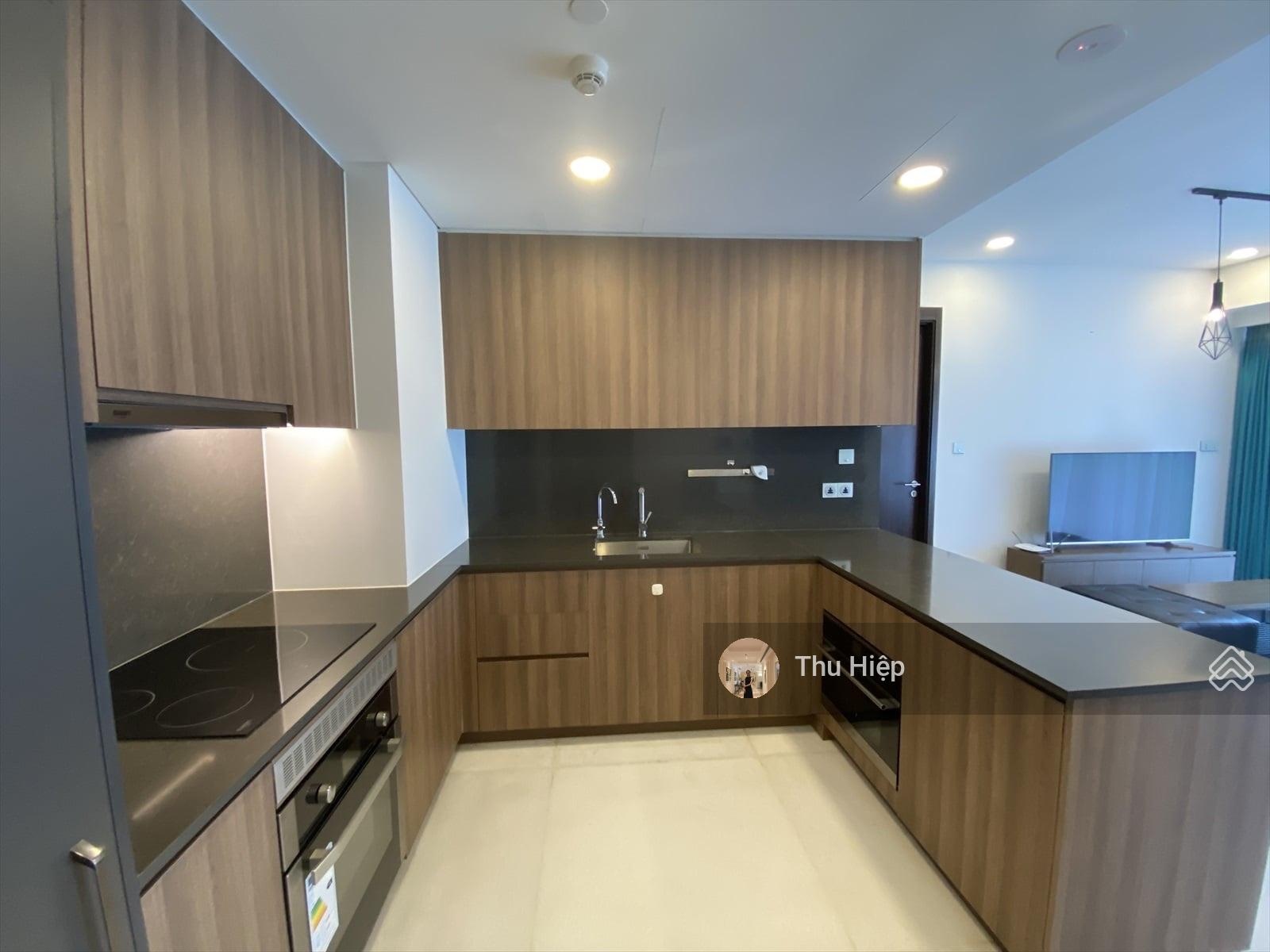 Bán nhanh căn hộ 1 phòng ngủ hiếm ở Serenity Sky Villa, 69.55m2, thang máy riêng, giá tốt, suất spa