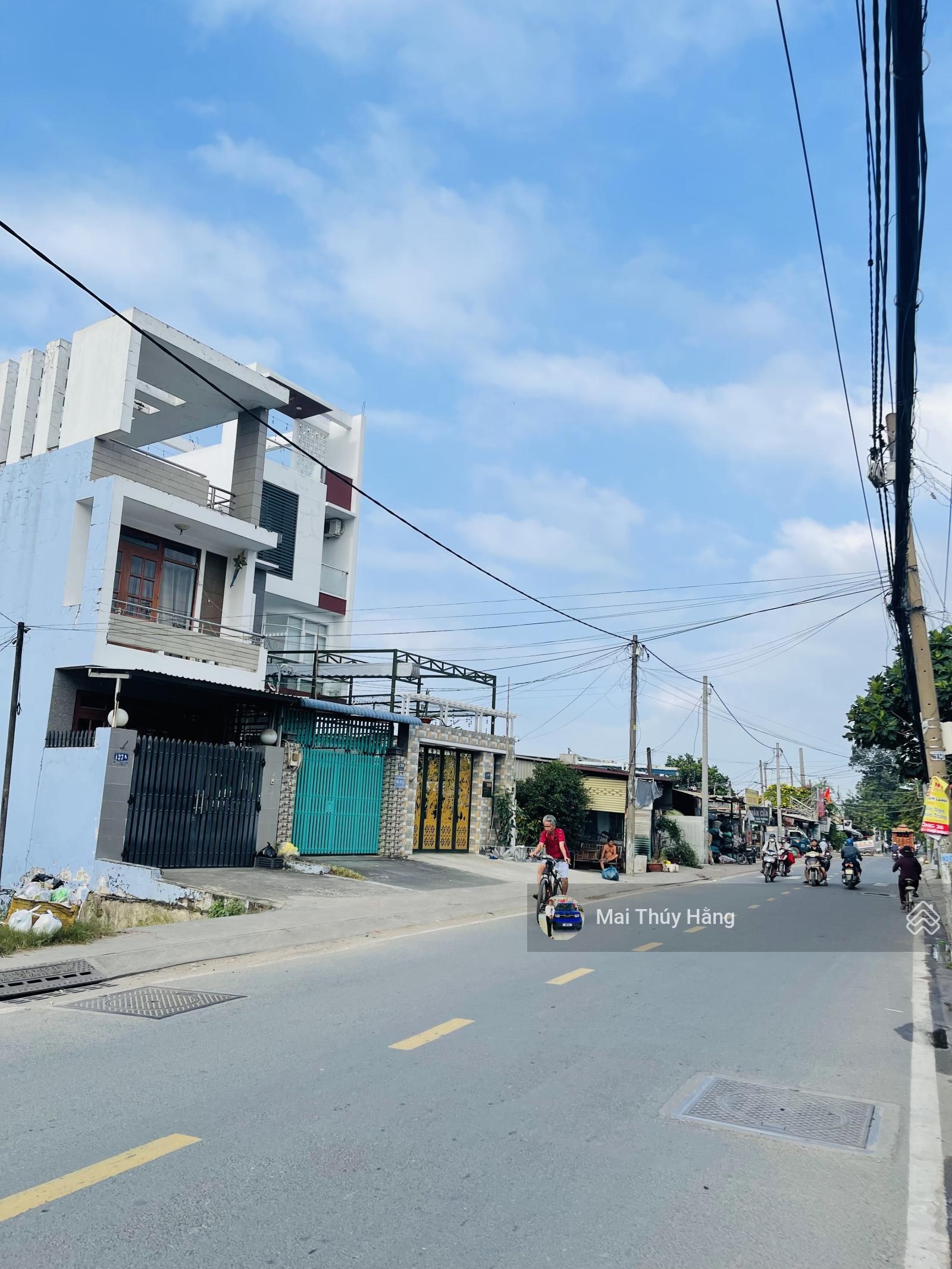 Nhà mặt tiền Lý Tế Xuyên, khu sầm uất sát bên chợ Tam Hà - sẵn HĐ thuê 15tr/tháng