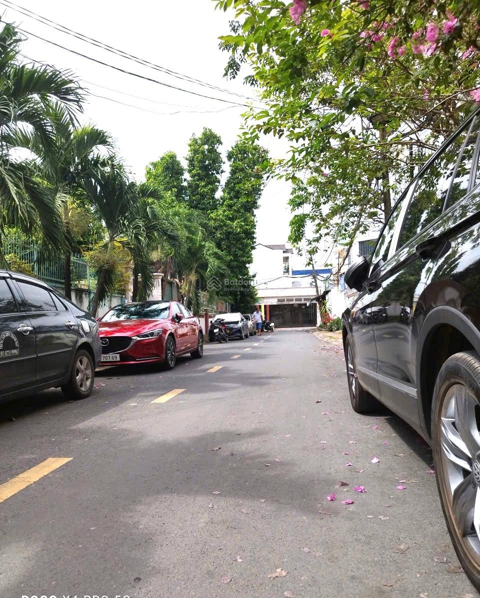 Khu p/l (5x17), xe hơi tránh, ngay đỗ xuân hợp, gần global city - ga metro, 4 tầng btct, nhỉnh 9 tỷ