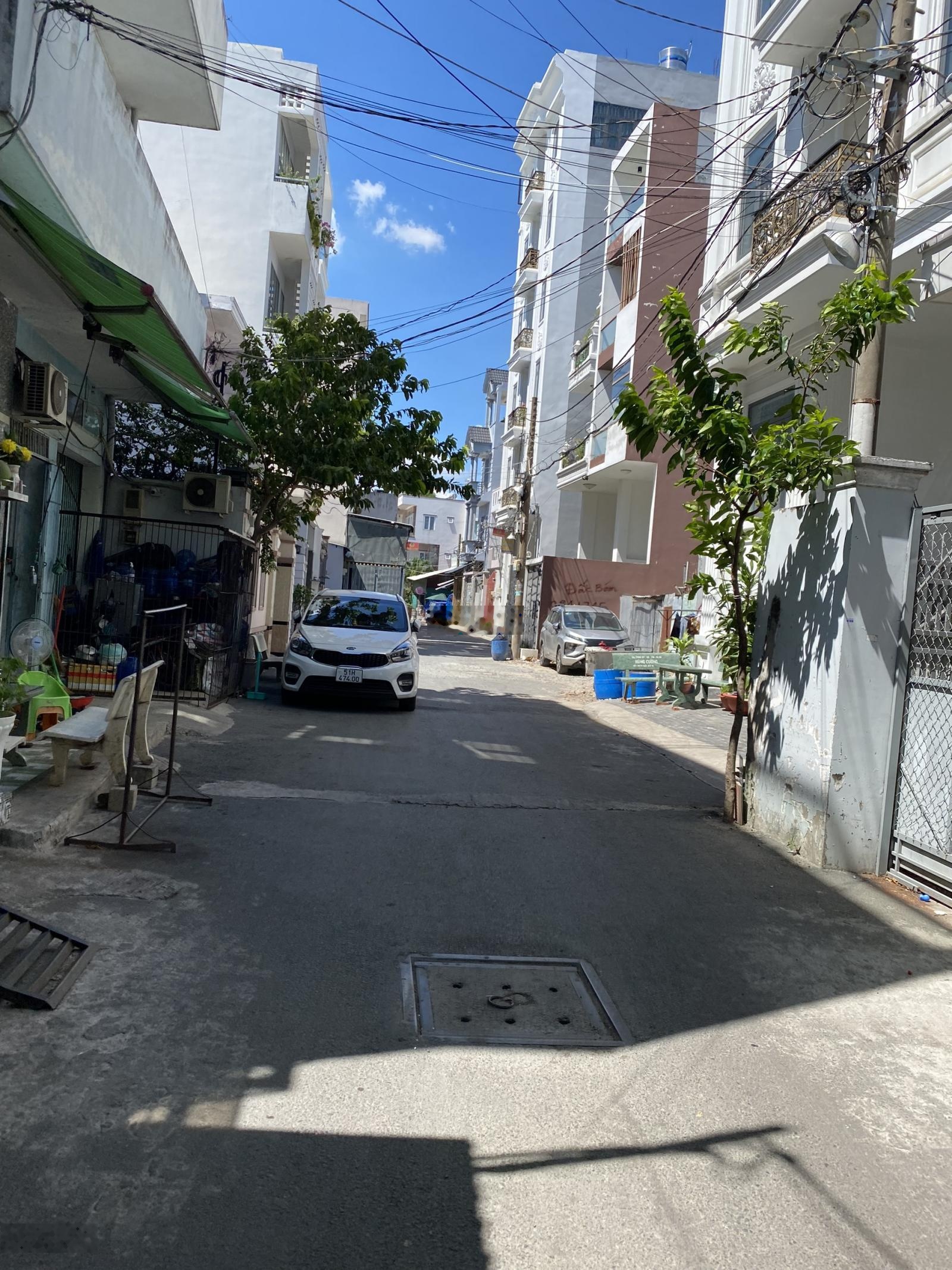 Đất Đẹp Hẻm Xe Hơi Tên Lửa thông Tỉnh lộ 10 - 6 x 20m NỞ HẬU Xây Full 5 tầng - HẾT LỘ GIỚI