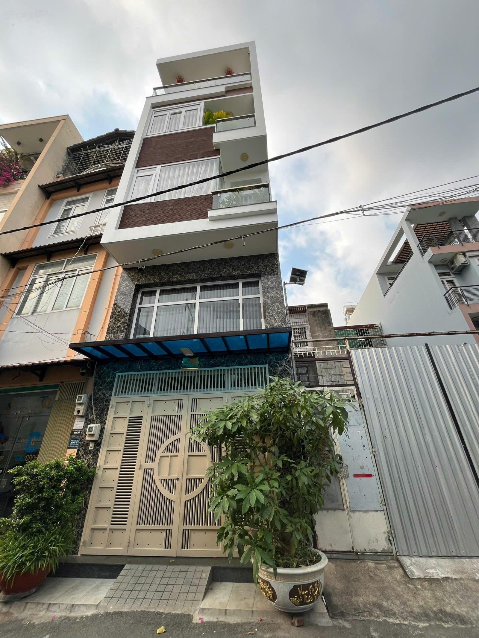 Hiếm - mặt tiền thụt Phạm Văn Đồng! Bán đất trống Bình Thạnh vuông vức(4x15) gần Emart Phan Văn Trị