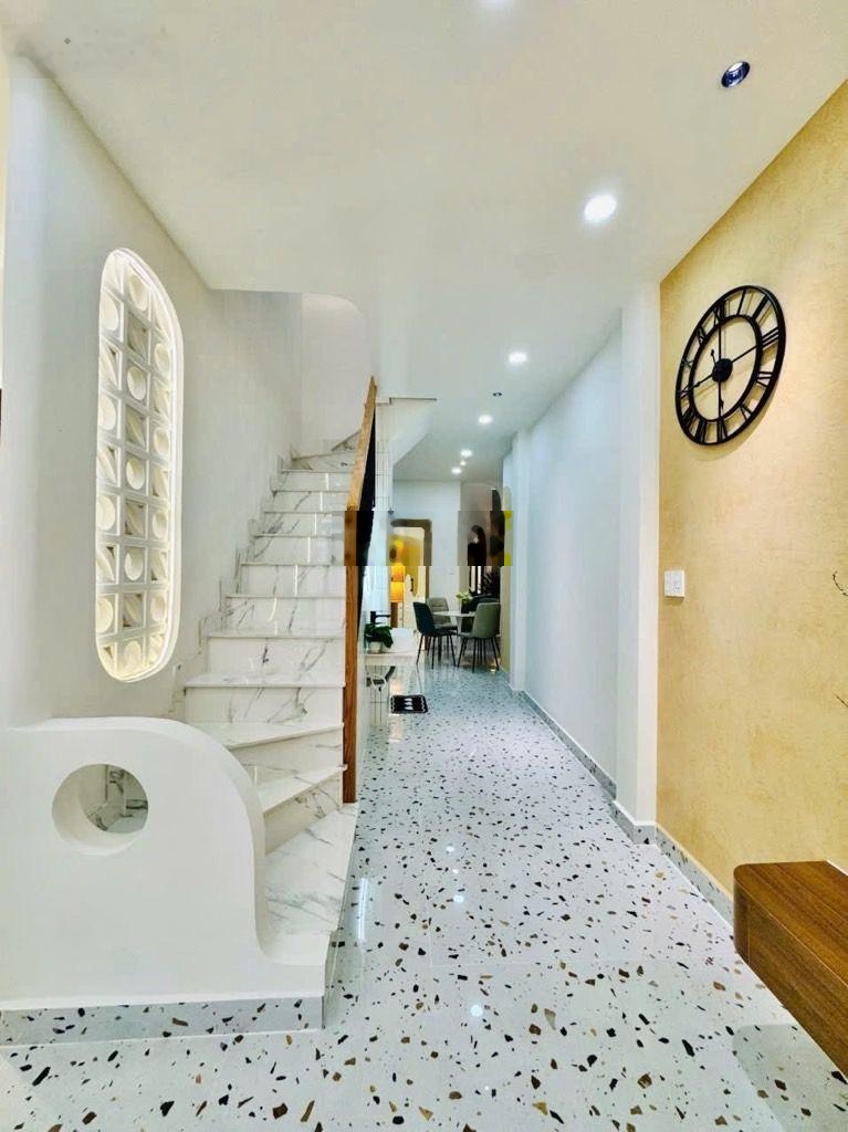 Hẻm xe hơi, nhà 2 tầng 60m2, 3 phòng ngủ, Thích Quảng Đức, Phú Nhuận, nhỉnh 7tỷ