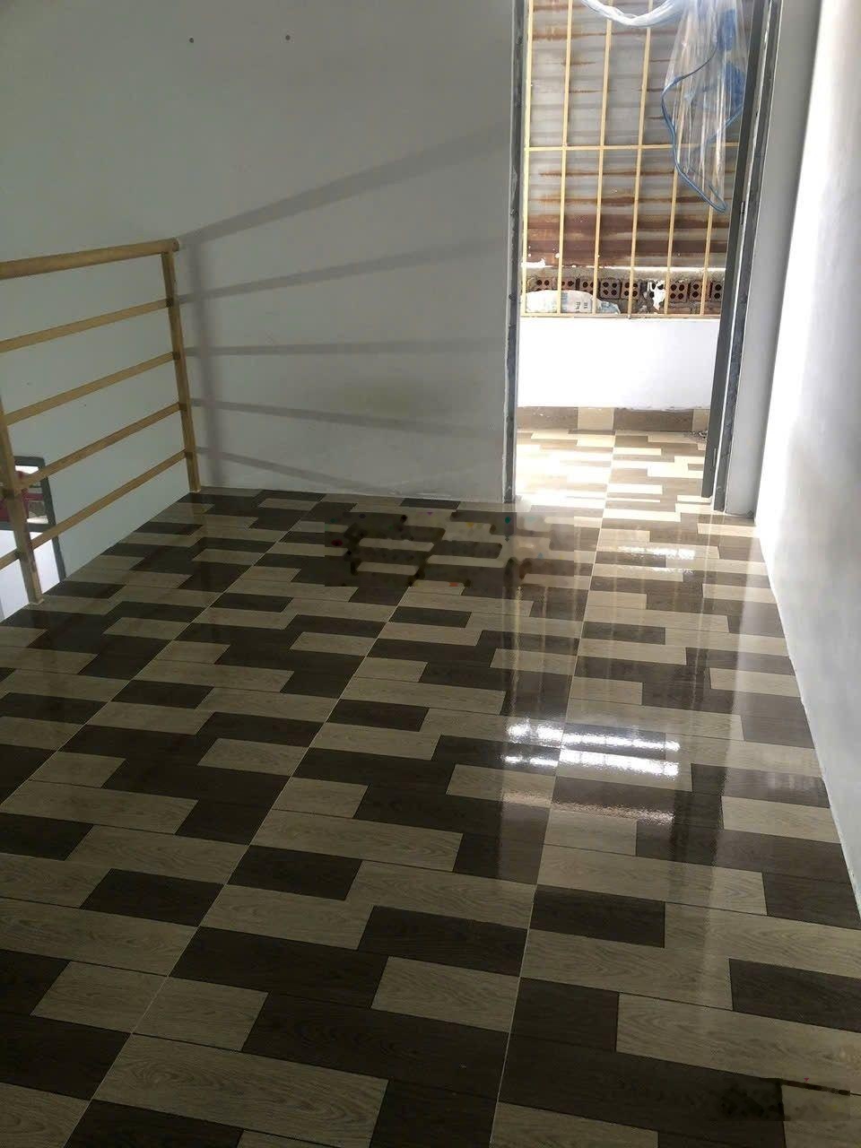 Bán nhà 3 tầng gần biển, hướng Đông, đường Sao Biển, Vĩnh Hải, Nha Trang. DT 117.6m2 dòng tiền 25Tr