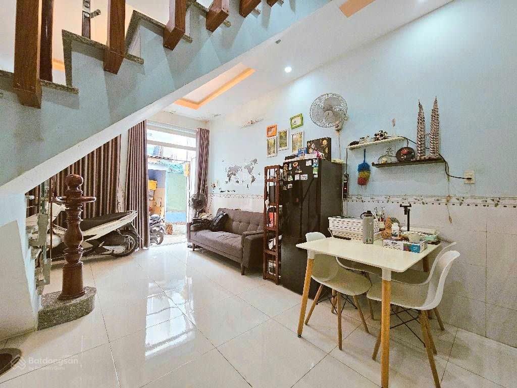 Bán nhà ĐS 5, Linh Trung, 3,4 tỷ, DTSD 60m2, 2PN, 2WC