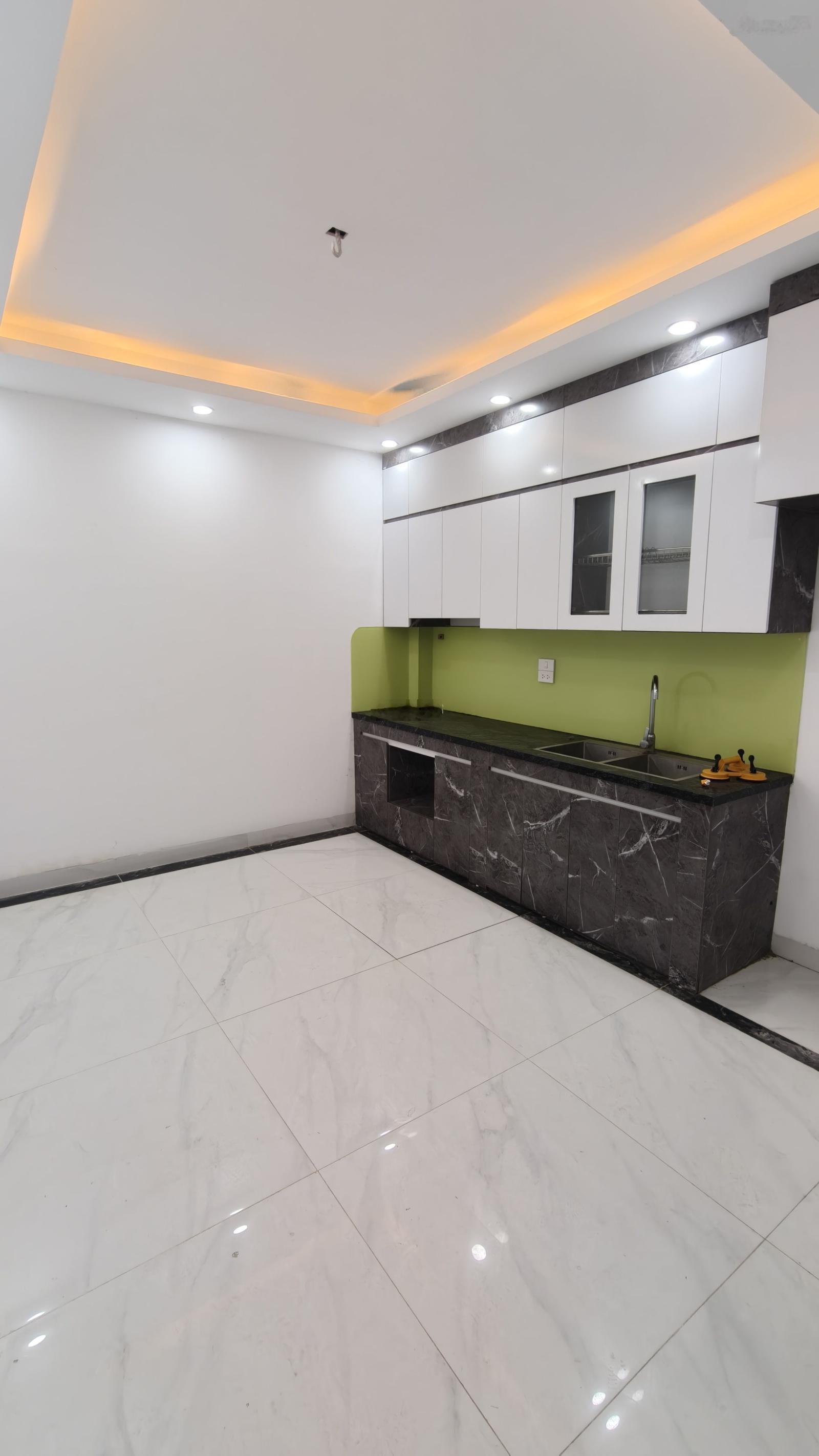 Bán nhà sau kđt Thanh Hà chỉ 5,35tỷ có nhà 4 tầng hai mặt thoáng mới đẹp, gần Xanh Tuệ Đức, Newton